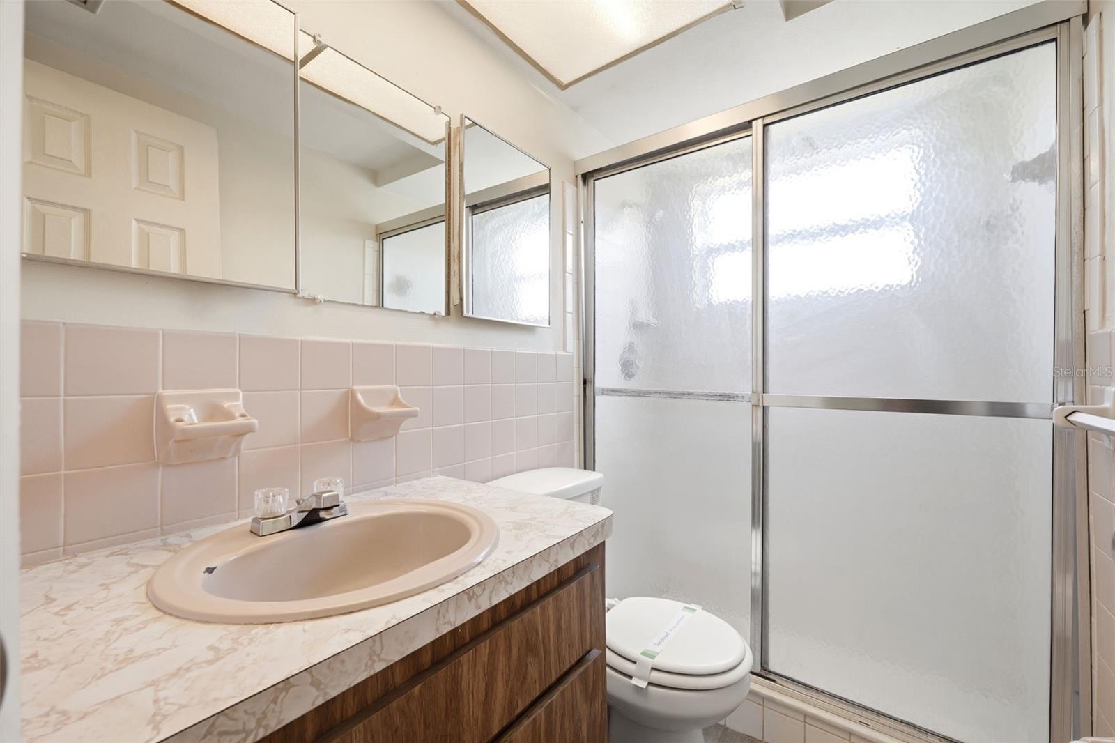 EMBASSY HILLS - Residential