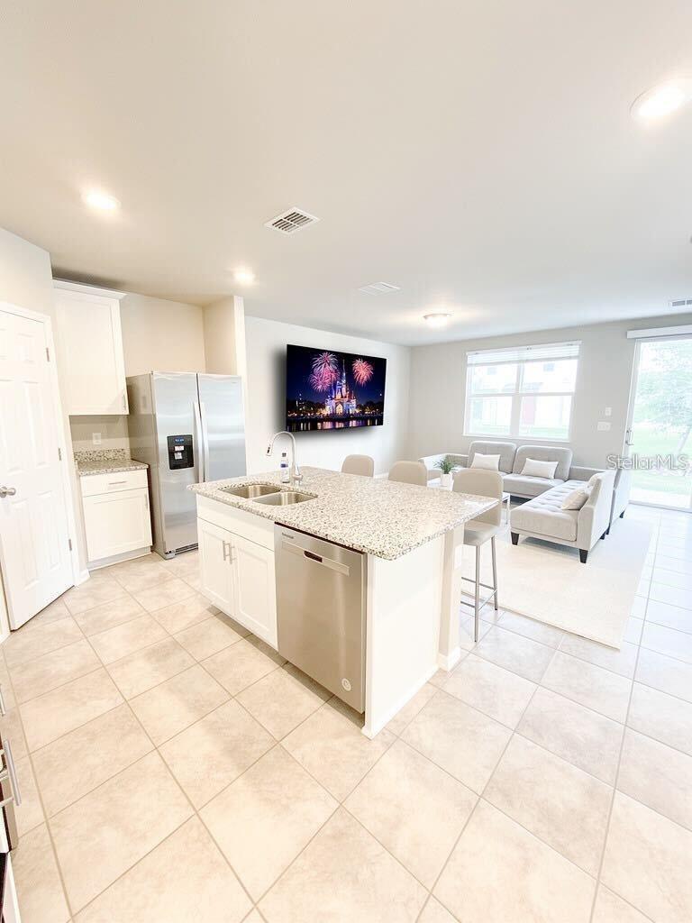 LEGACY UNION TWNHMS - Residential