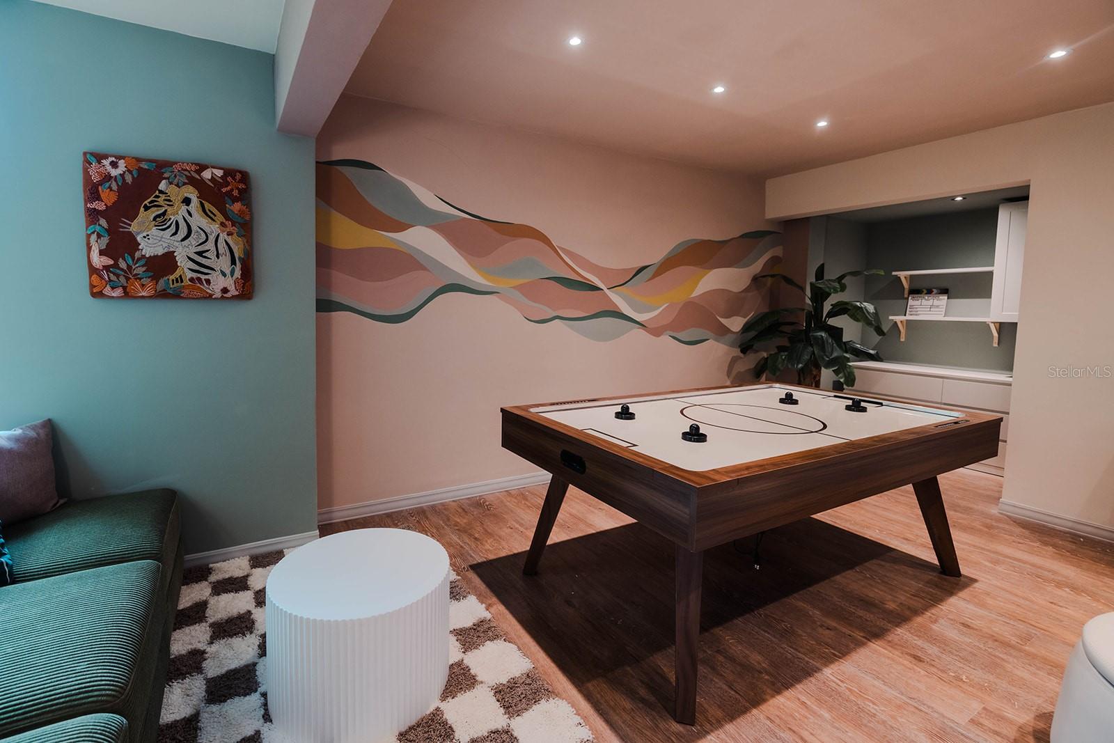 PORT ROAD - Residential