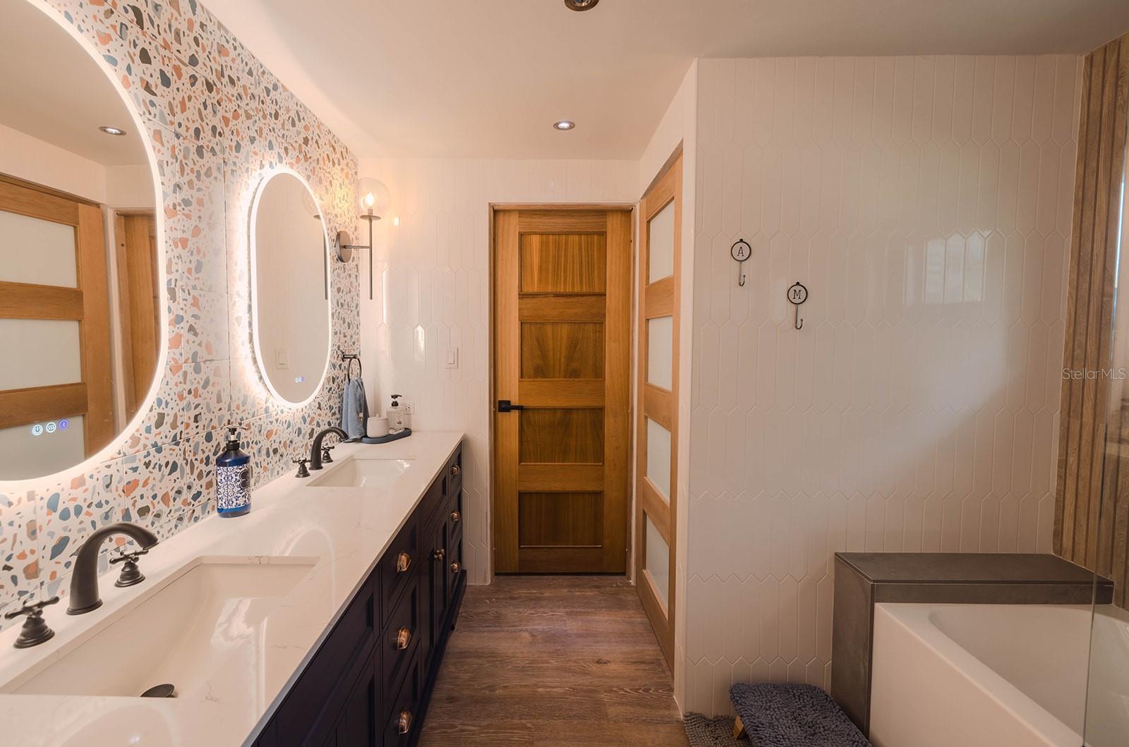 PORT ROAD - Residential