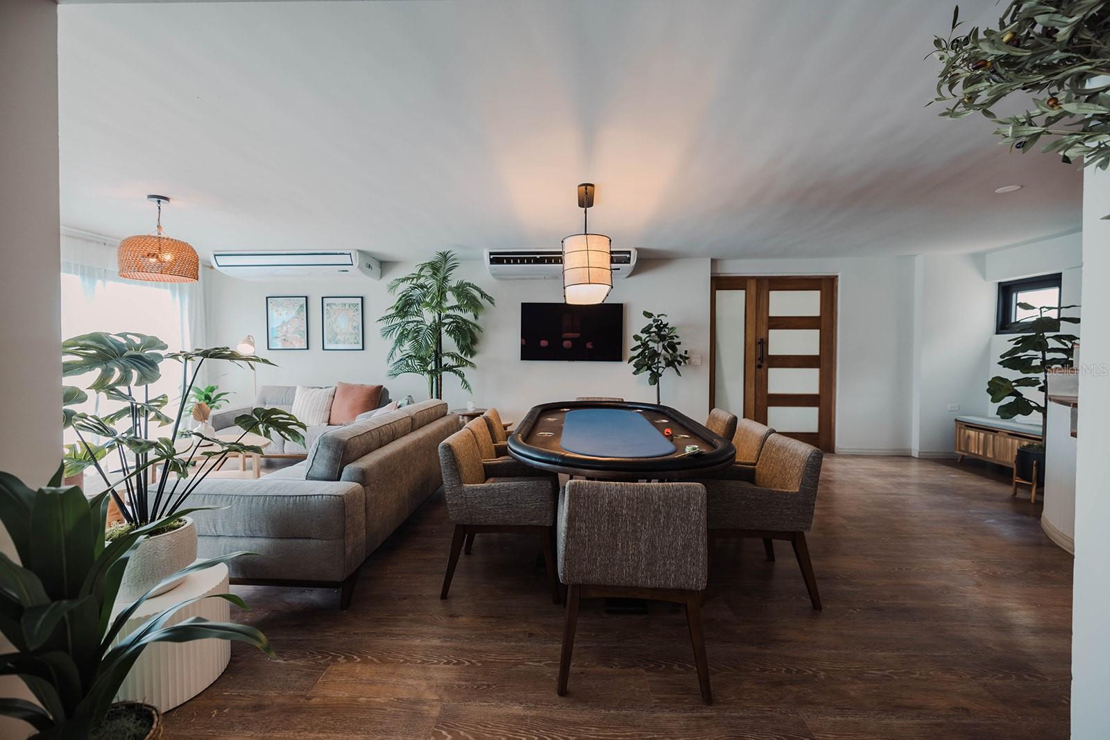 PORT ROAD - Residential