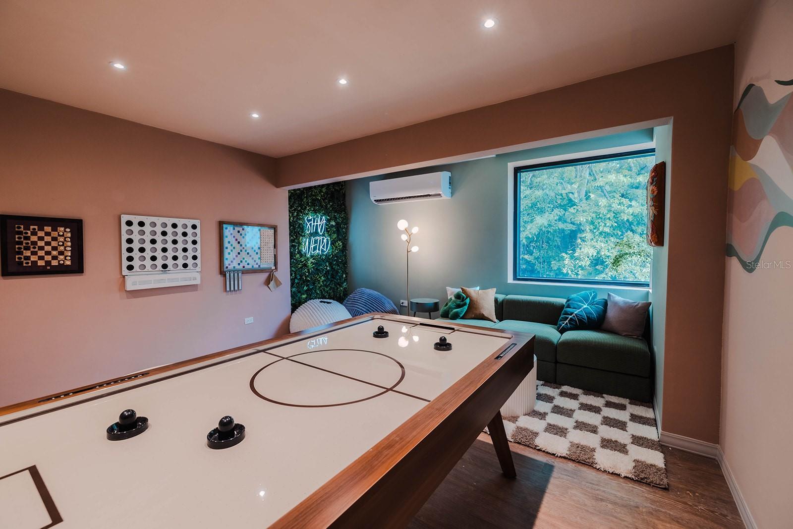 PORT ROAD - Residential