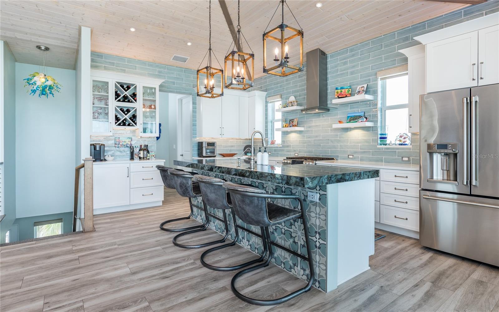 JOSES HIDEAWAY - Residential