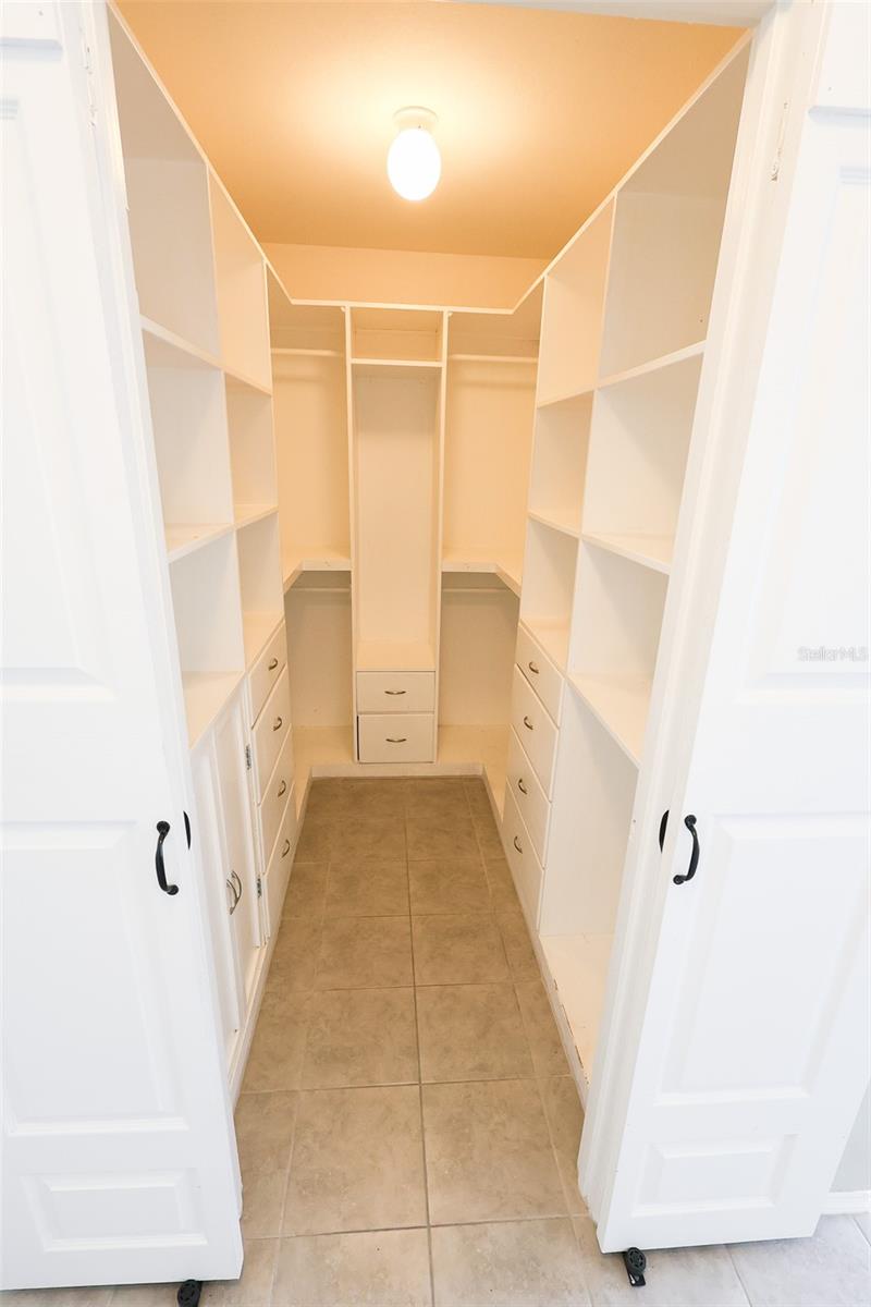 TERRANOVA PH 01A - Residential Lease