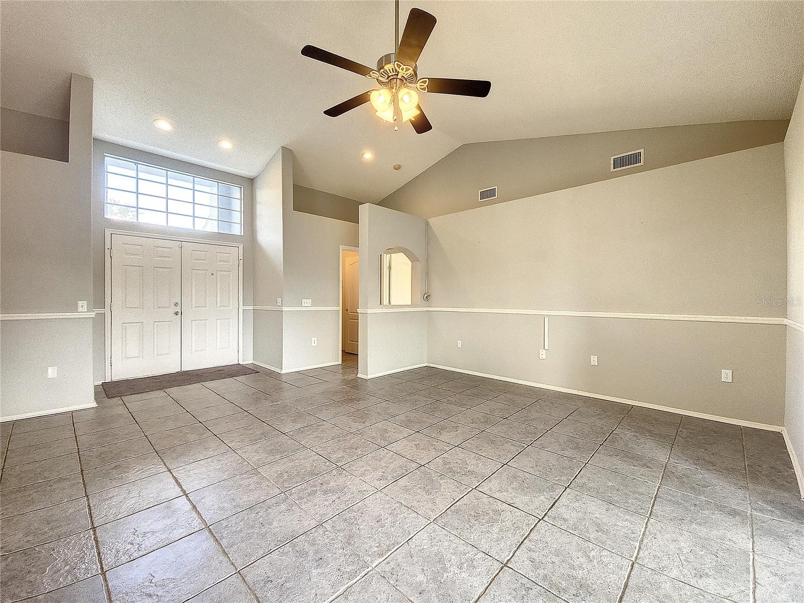 TERRANOVA PH 01A - Residential Lease