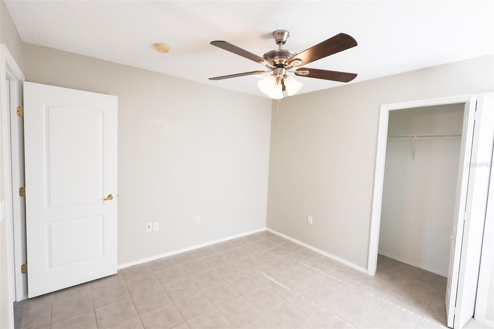 TERRANOVA PH 01A - Residential Lease