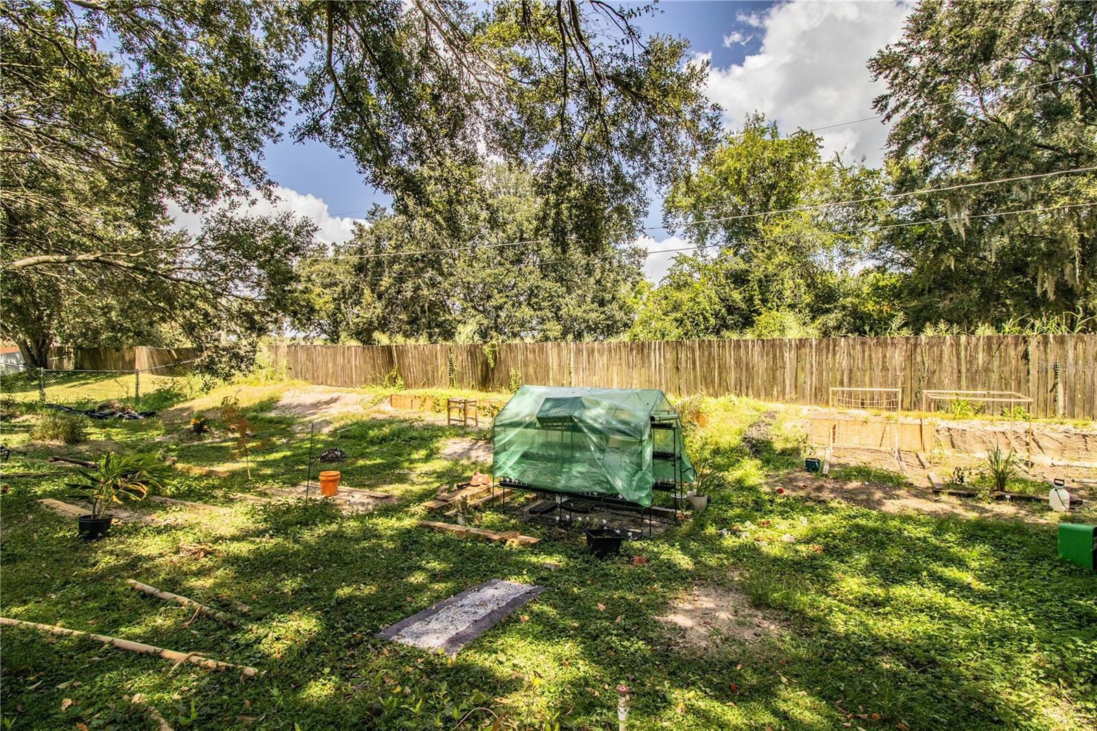 REFLECTIONS JULIANA PH 02 - Residential