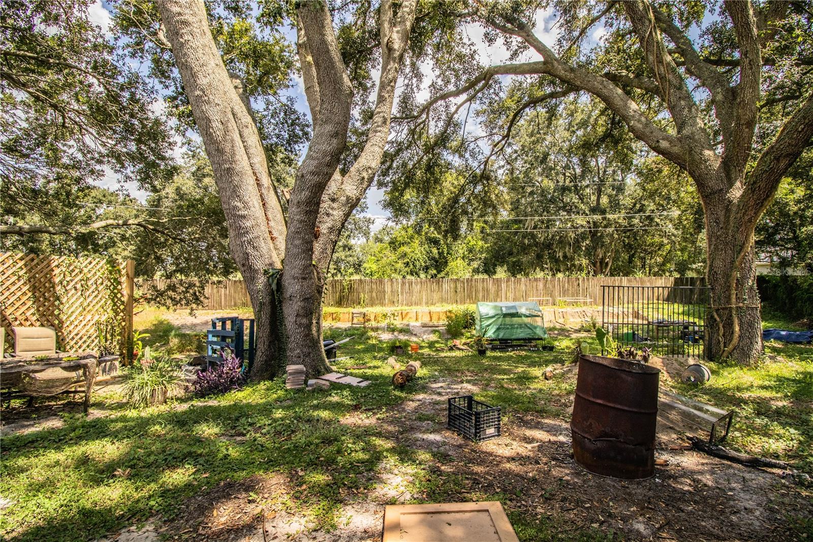 REFLECTIONS JULIANA PH 02 - Residential