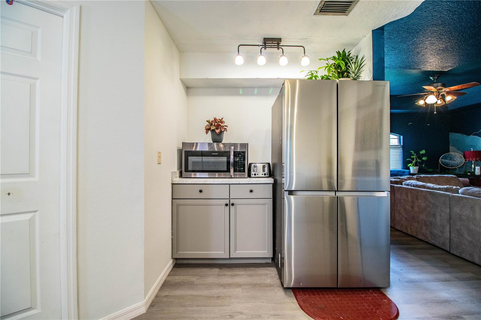 REFLECTIONS JULIANA PH 02 - Residential