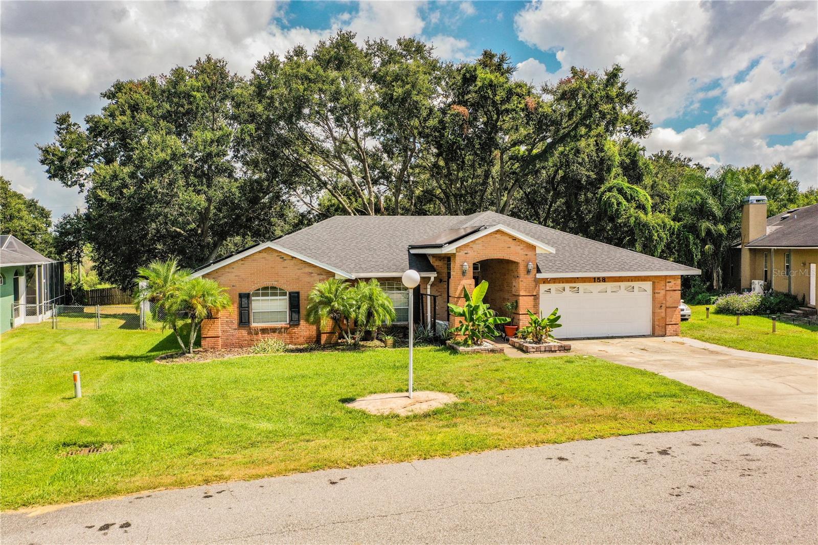 REFLECTIONS JULIANA PH 02 - Residential