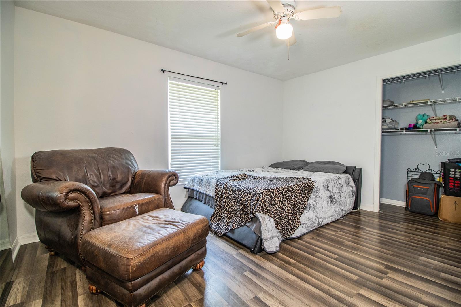 REFLECTIONS JULIANA PH 02 - Residential