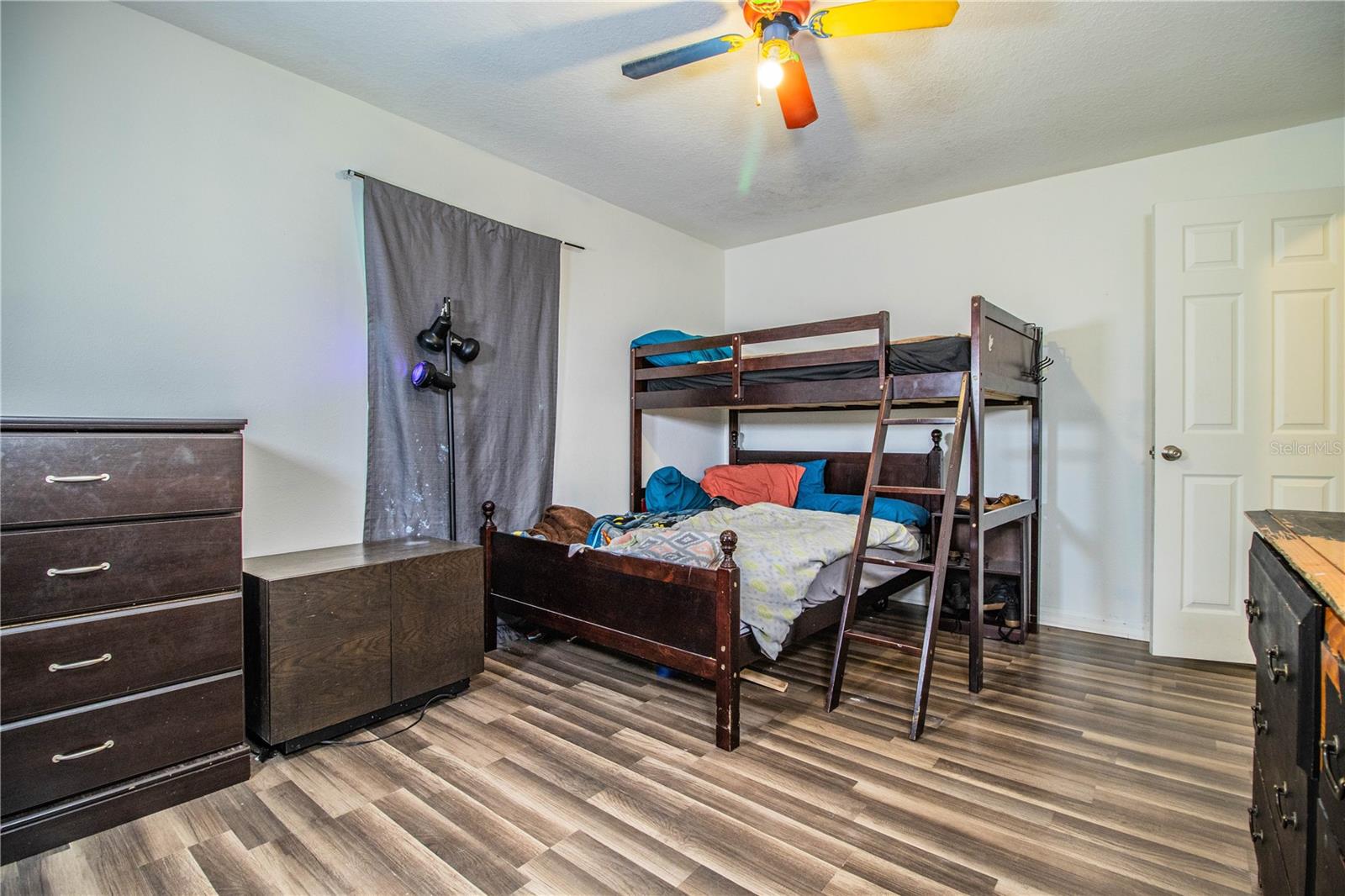 REFLECTIONS JULIANA PH 02 - Residential