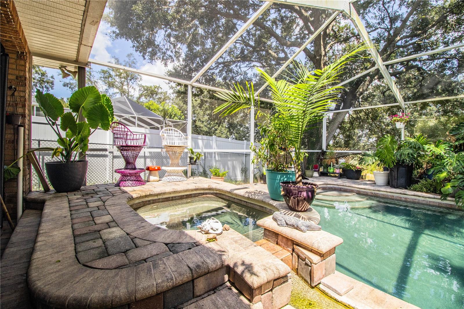 REFLECTIONS JULIANA PH 02 - Residential