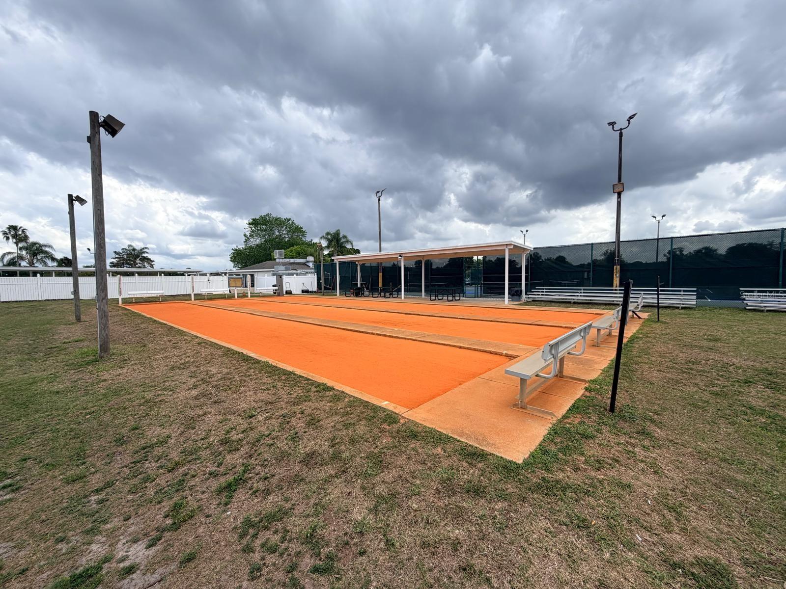 FAIRWAYS COUNTRY CLUB - Residential