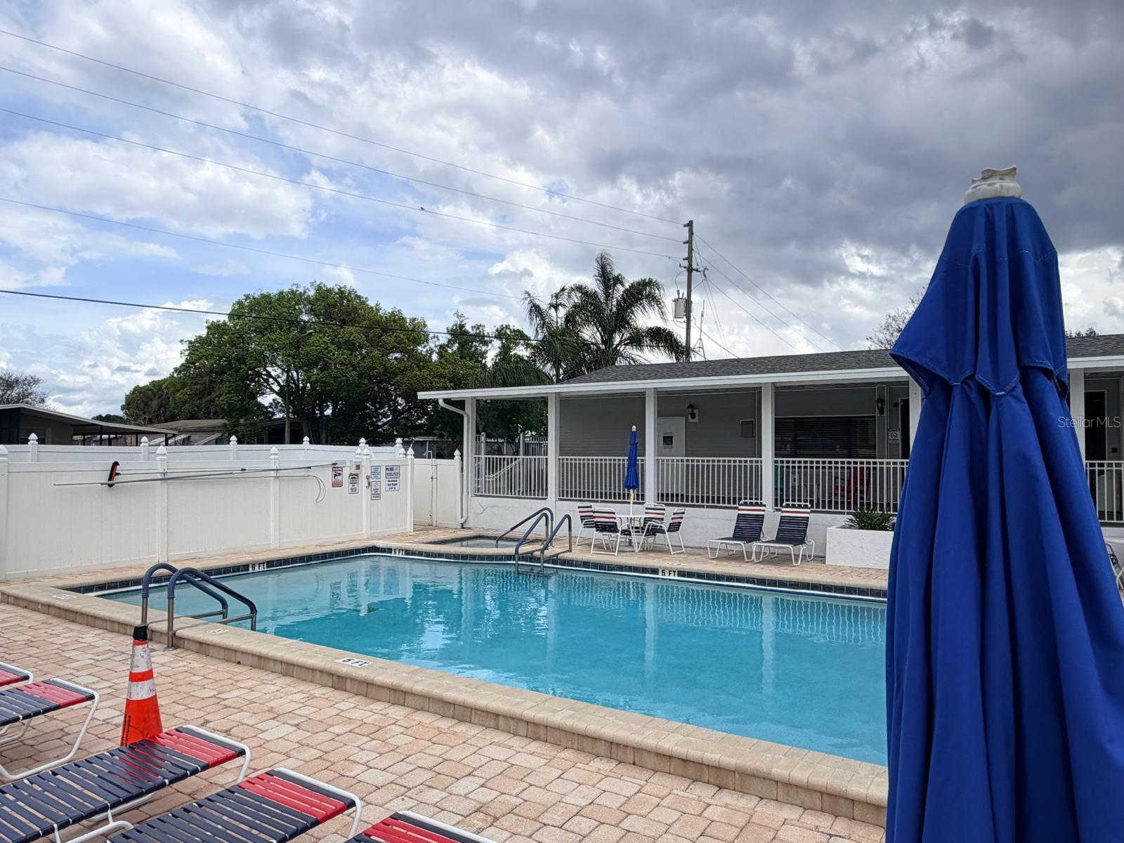 FAIRWAYS COUNTRY CLUB - Residential