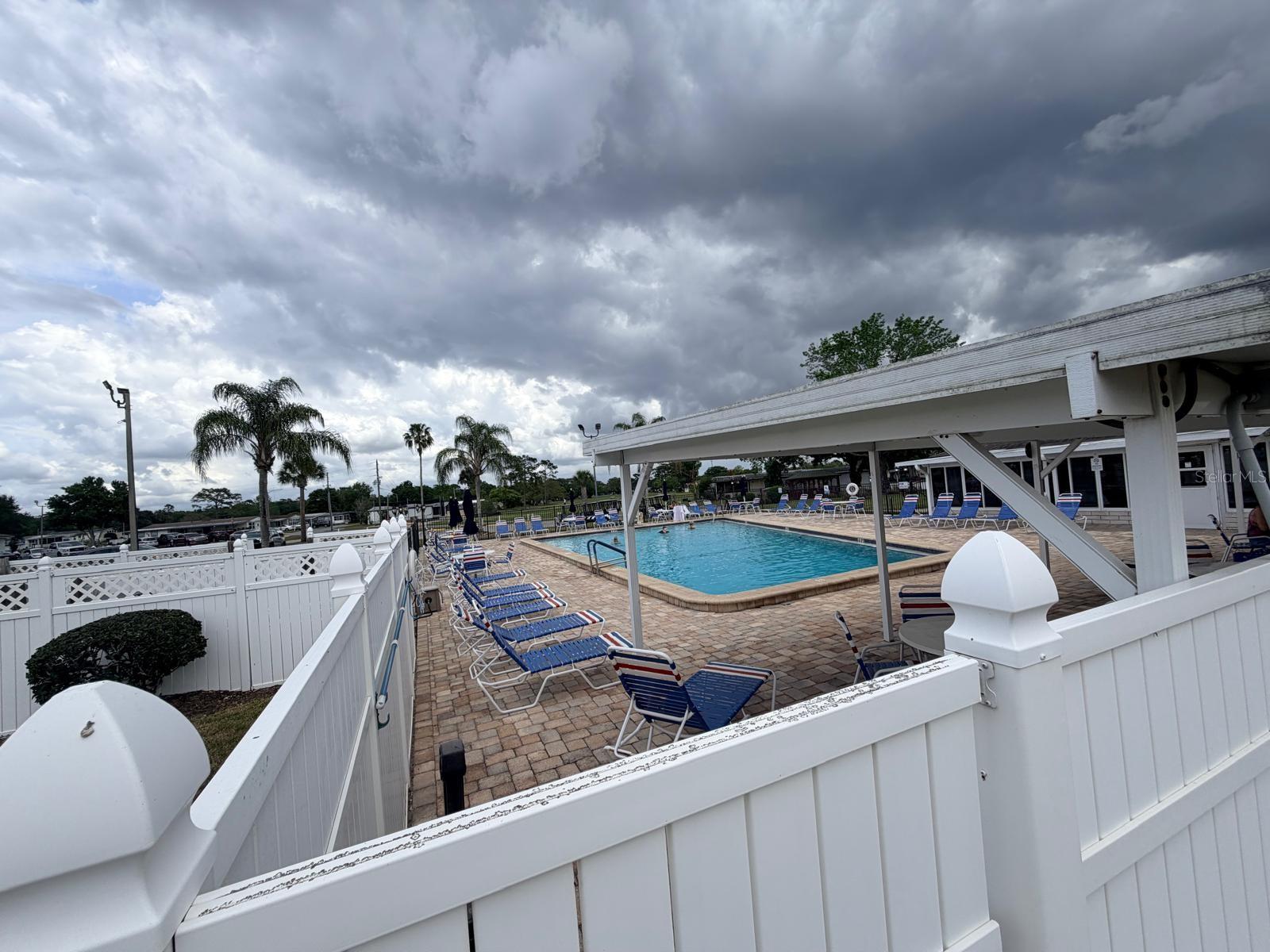 FAIRWAYS COUNTRY CLUB - Residential