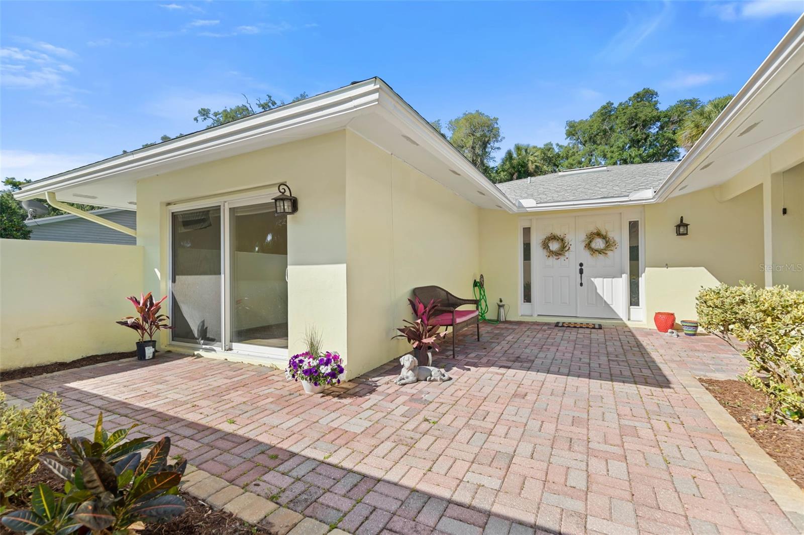 LAKE FOREST & LAKE FOREST NORTH - Residential