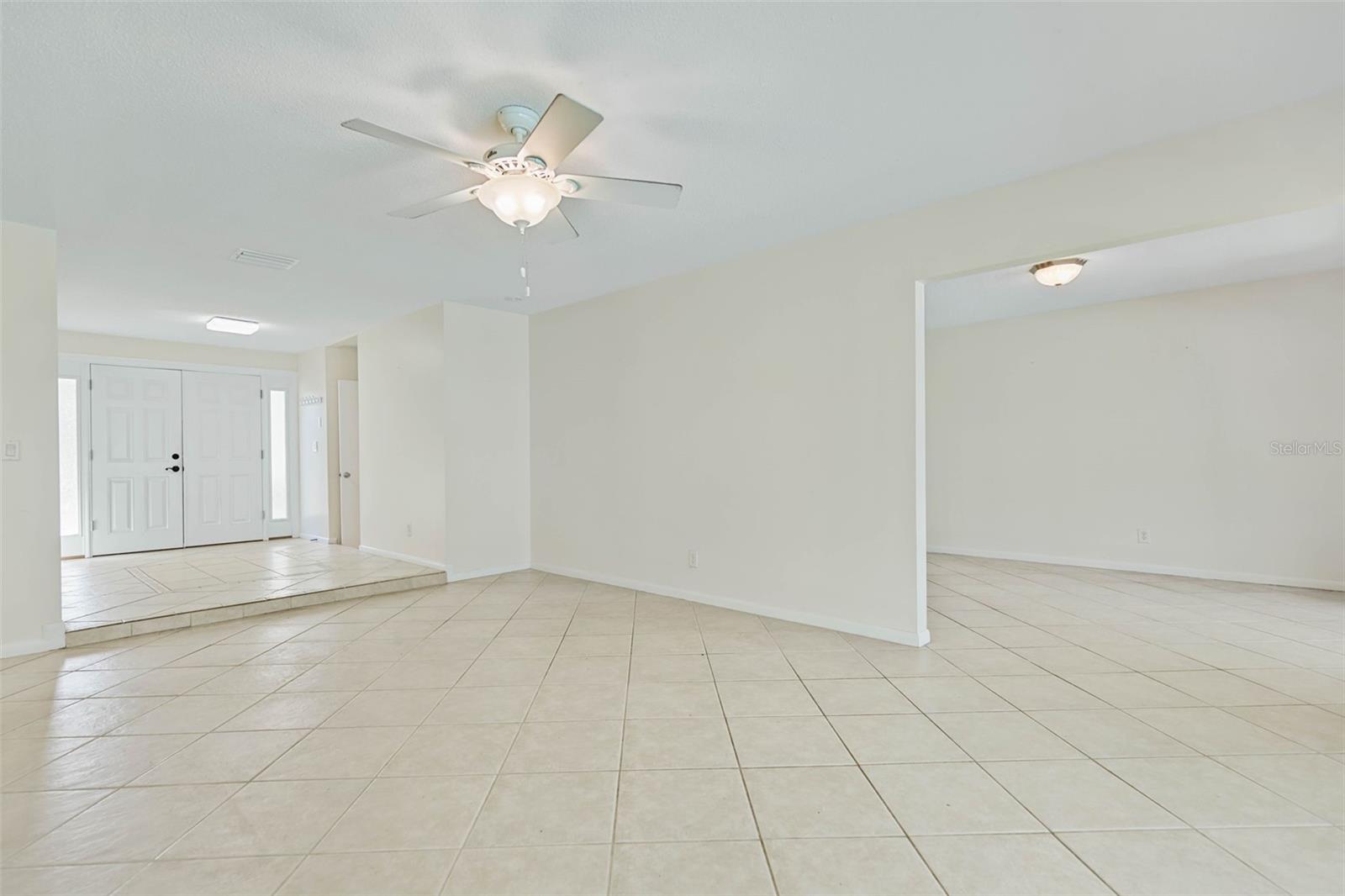 LAKE FOREST & LAKE FOREST NORTH - Residential