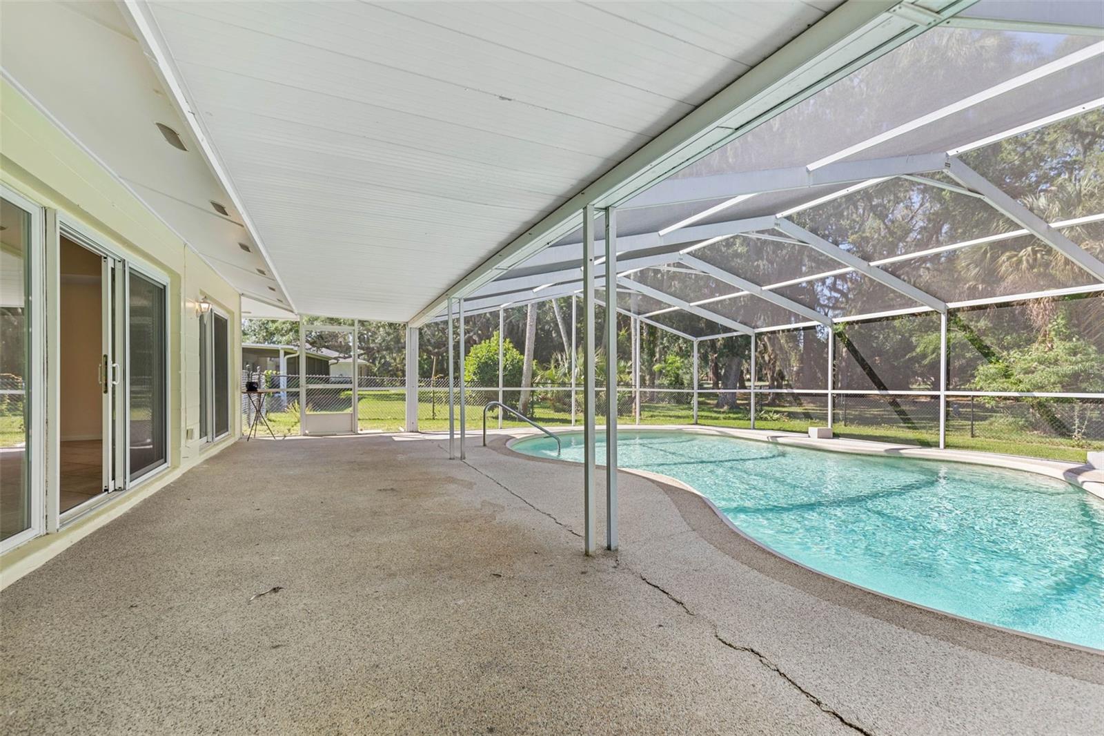 LAKE FOREST & LAKE FOREST NORTH - Residential