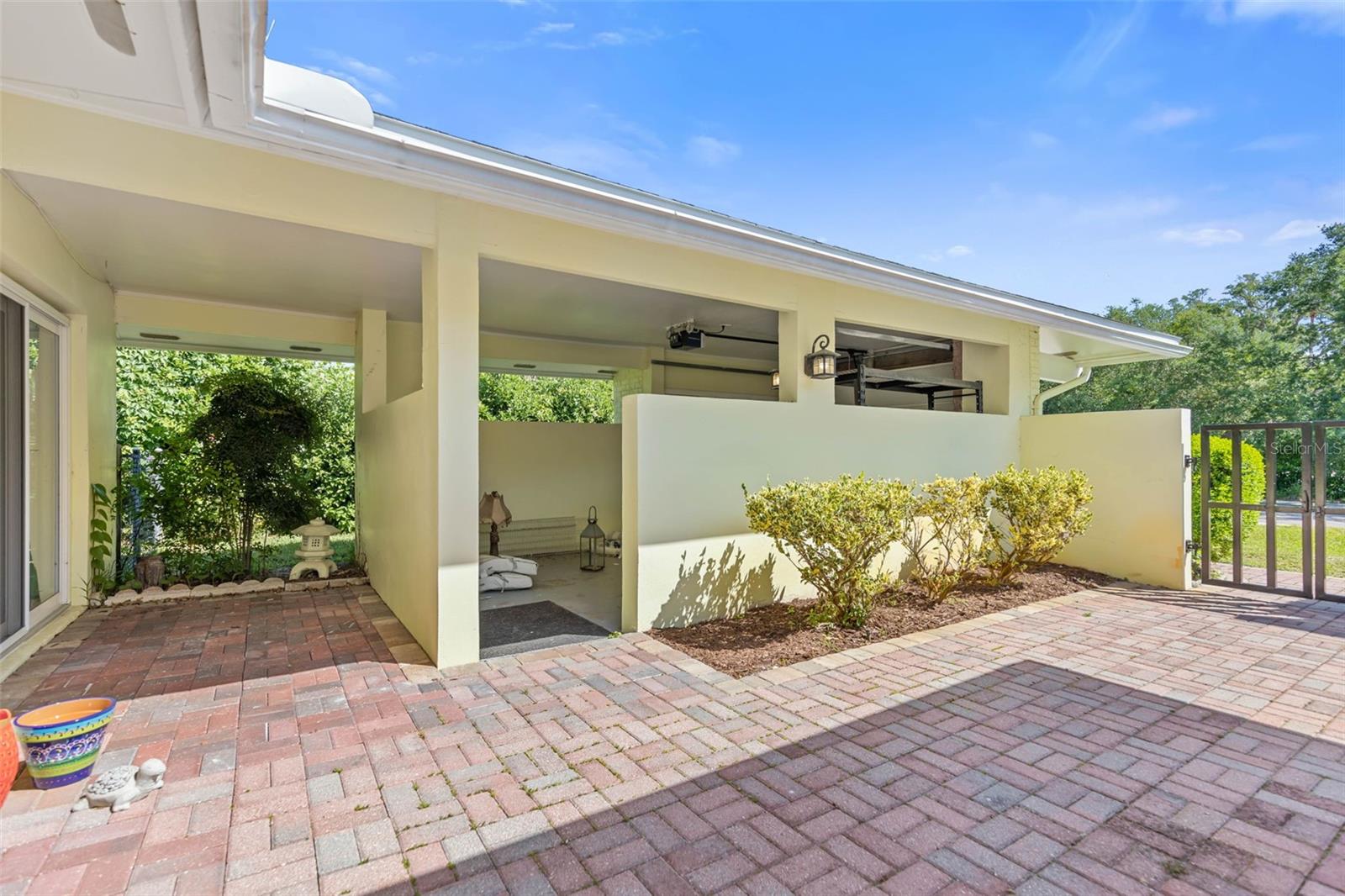 LAKE FOREST & LAKE FOREST NORTH - Residential