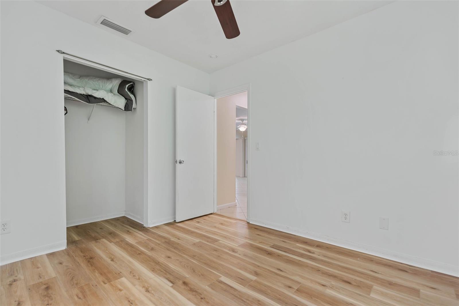 LAKE FOREST & LAKE FOREST NORTH - Residential