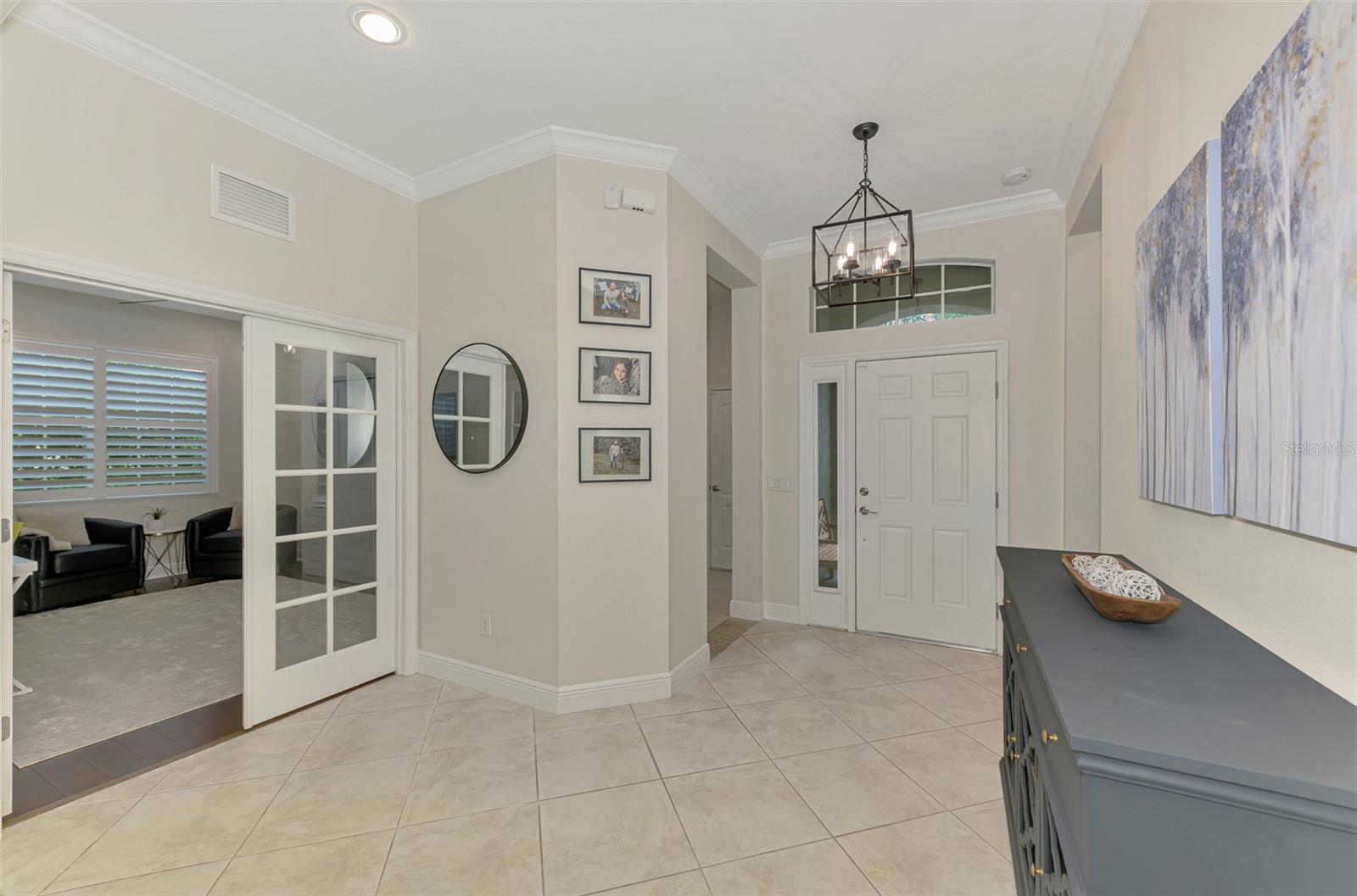 COUNTRY CLUB EAST - Residential