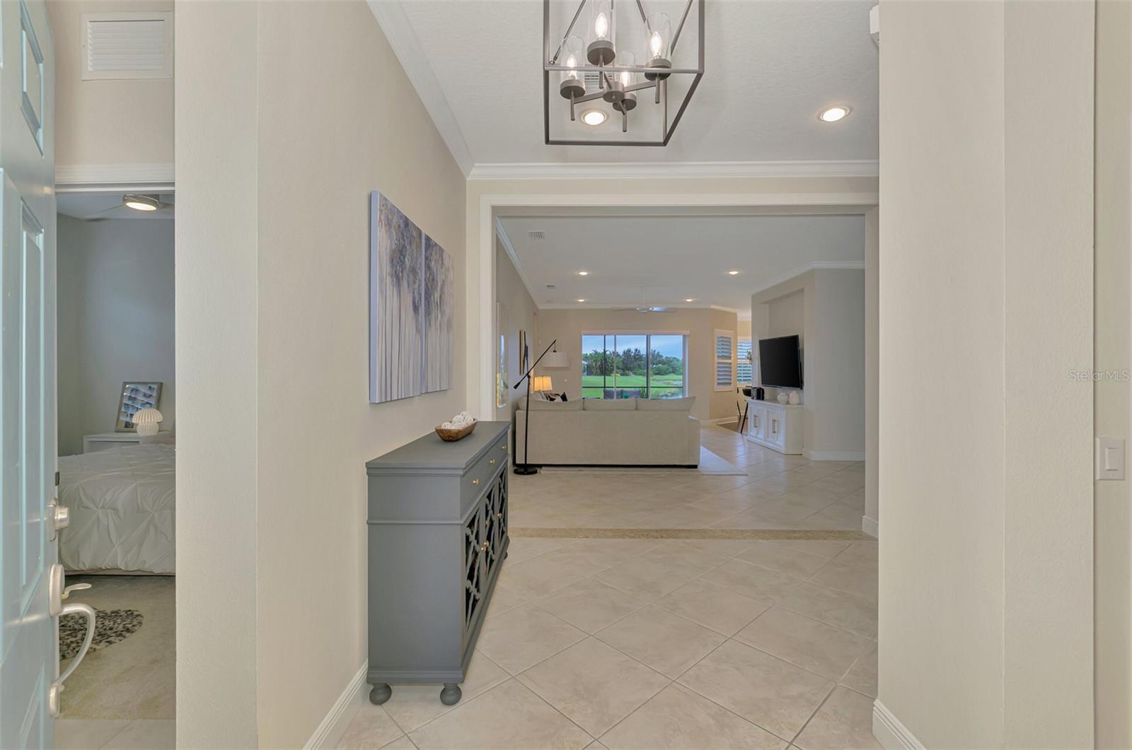 COUNTRY CLUB EAST - Residential