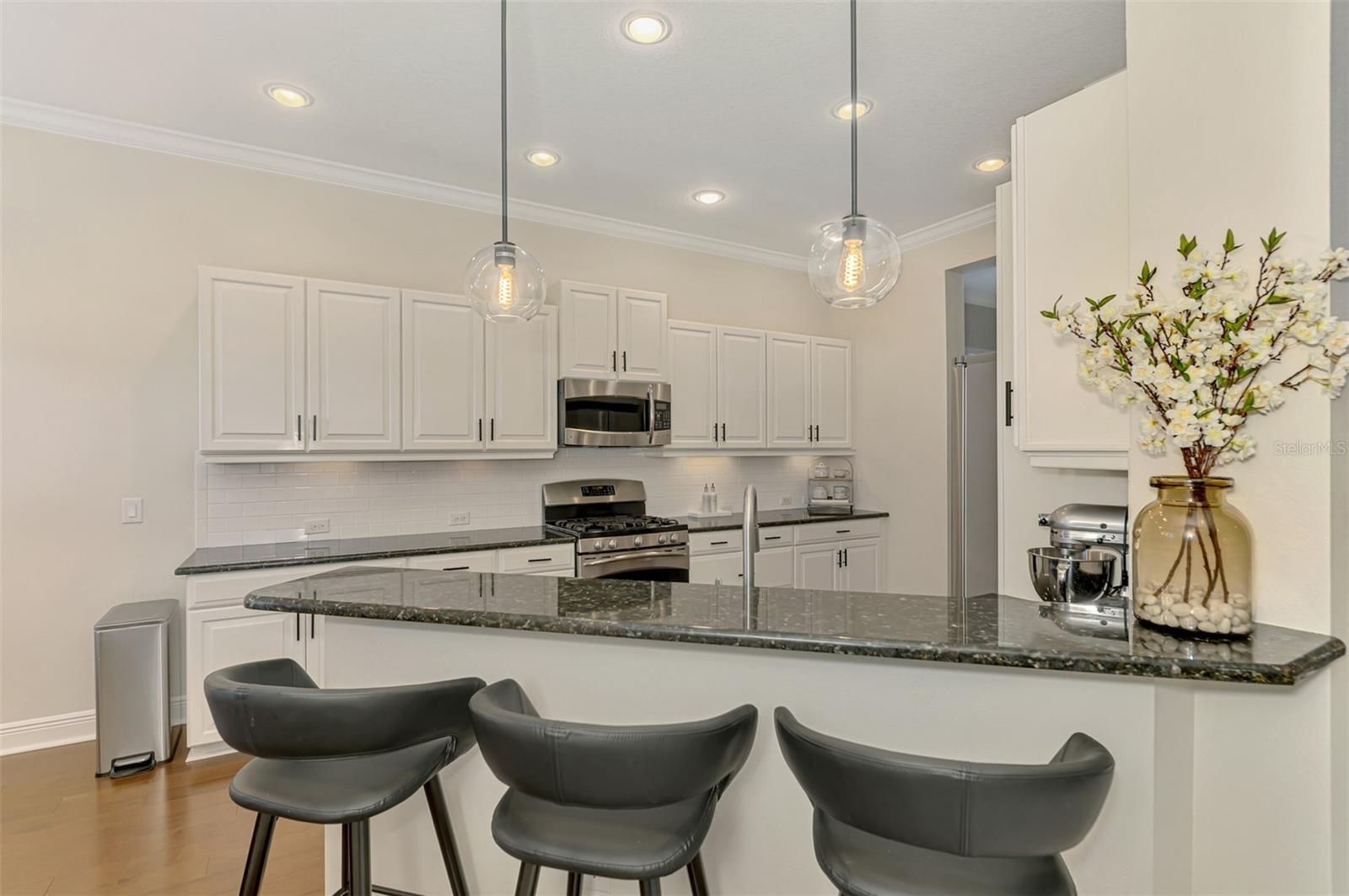 COUNTRY CLUB EAST - Residential