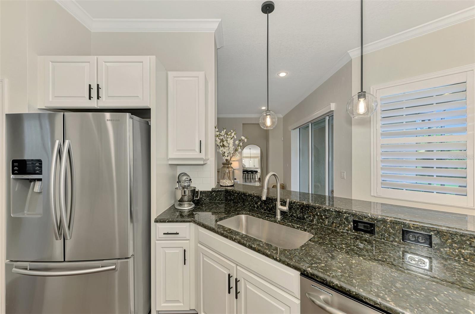 COUNTRY CLUB EAST - Residential