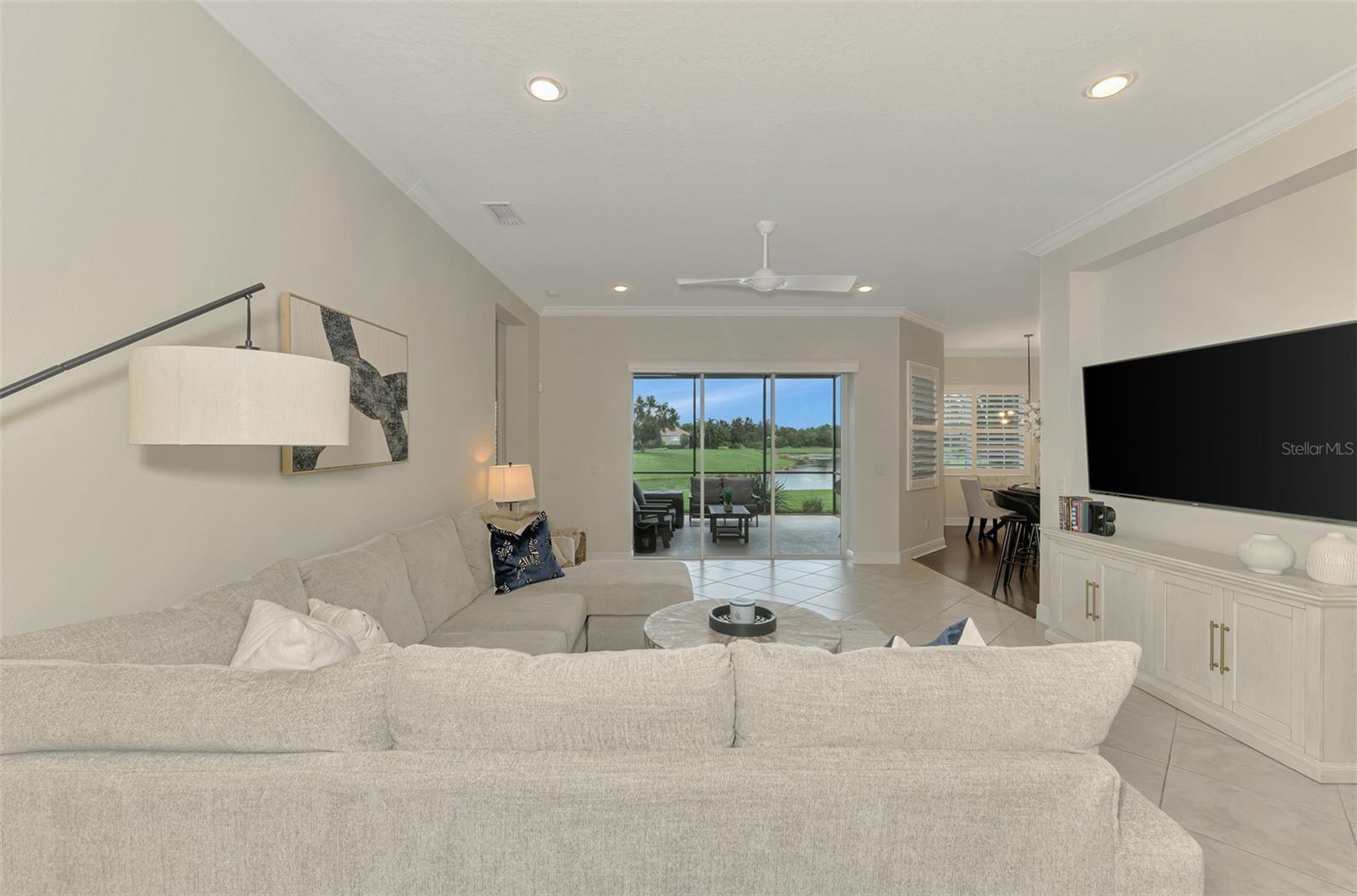 COUNTRY CLUB EAST - Residential