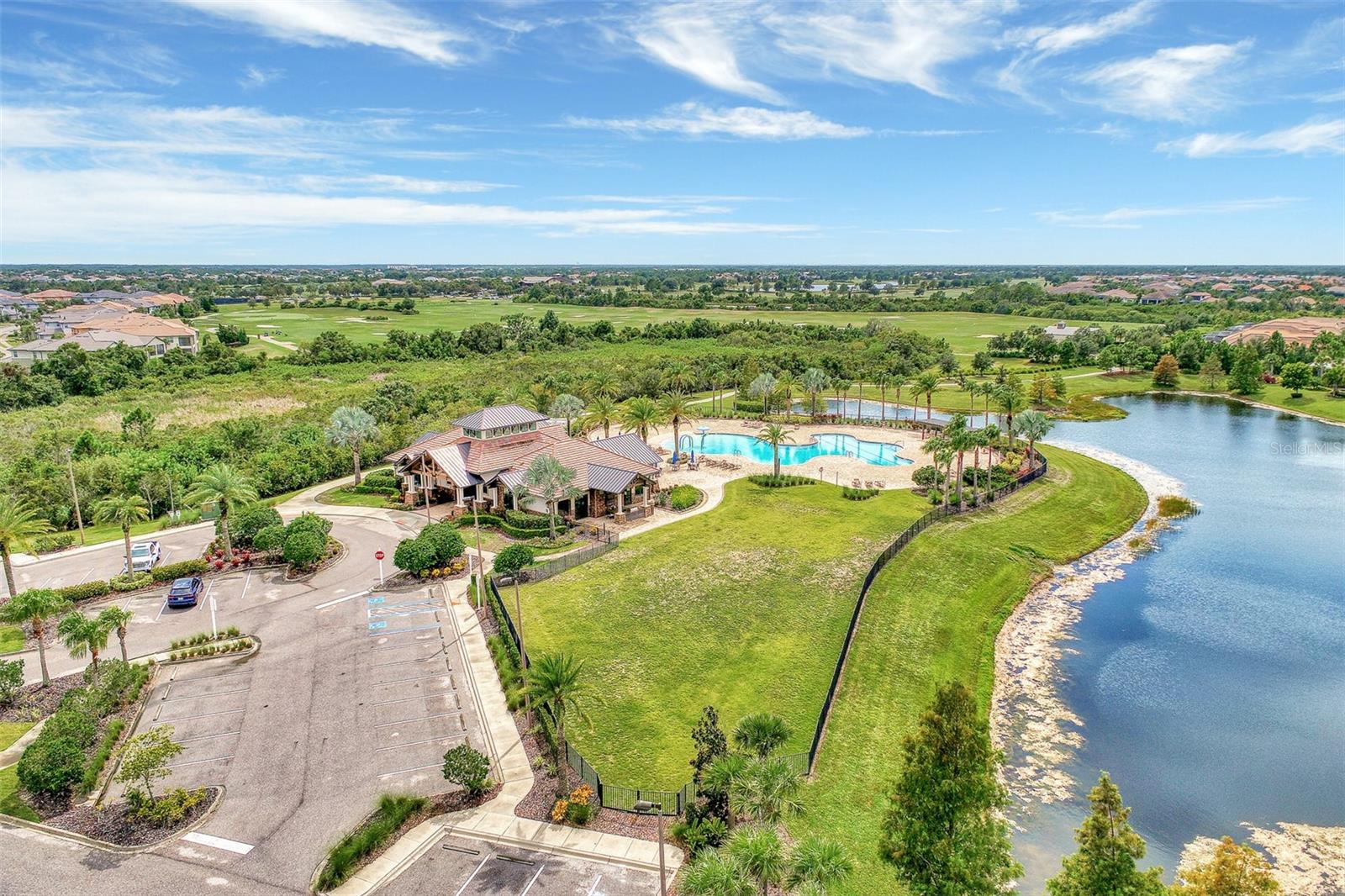 COUNTRY CLUB EAST - Residential