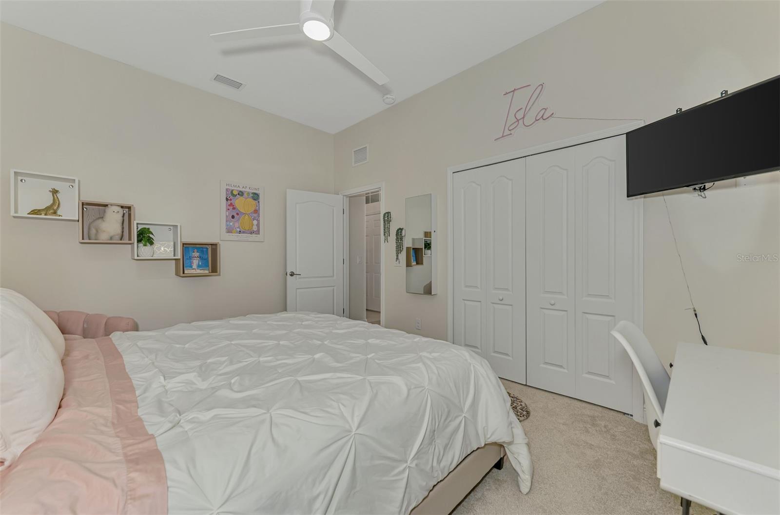 COUNTRY CLUB EAST - Residential