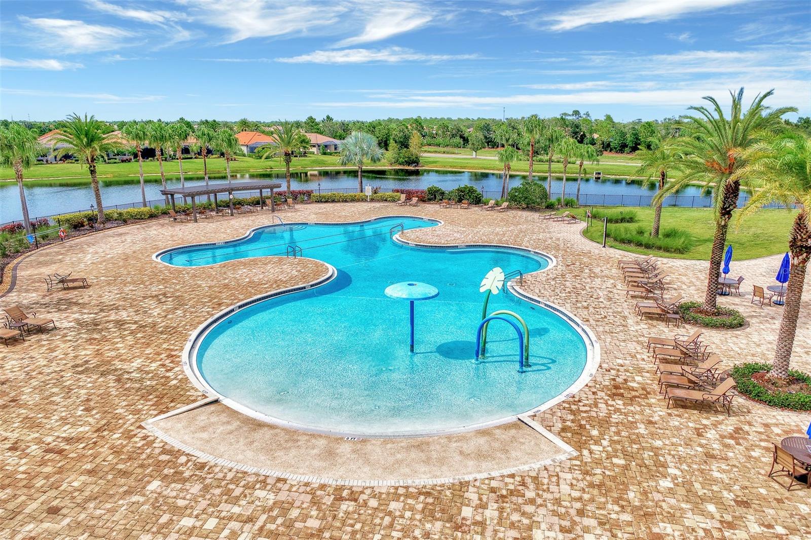 COUNTRY CLUB EAST - Residential