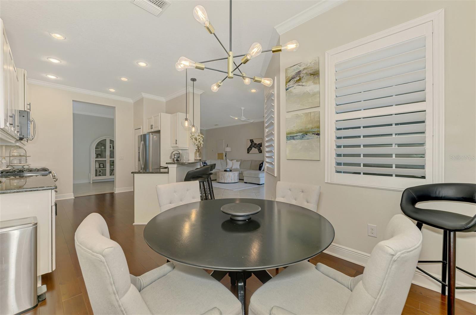 COUNTRY CLUB EAST - Residential