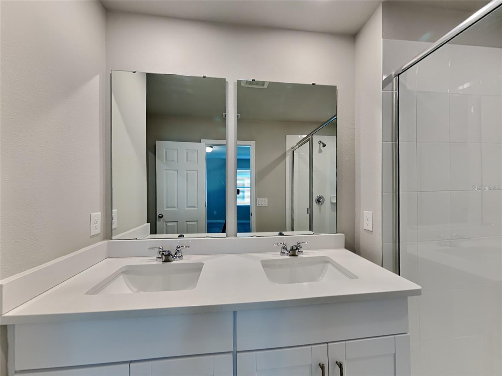 LEGACY PLACE - Residential Lease