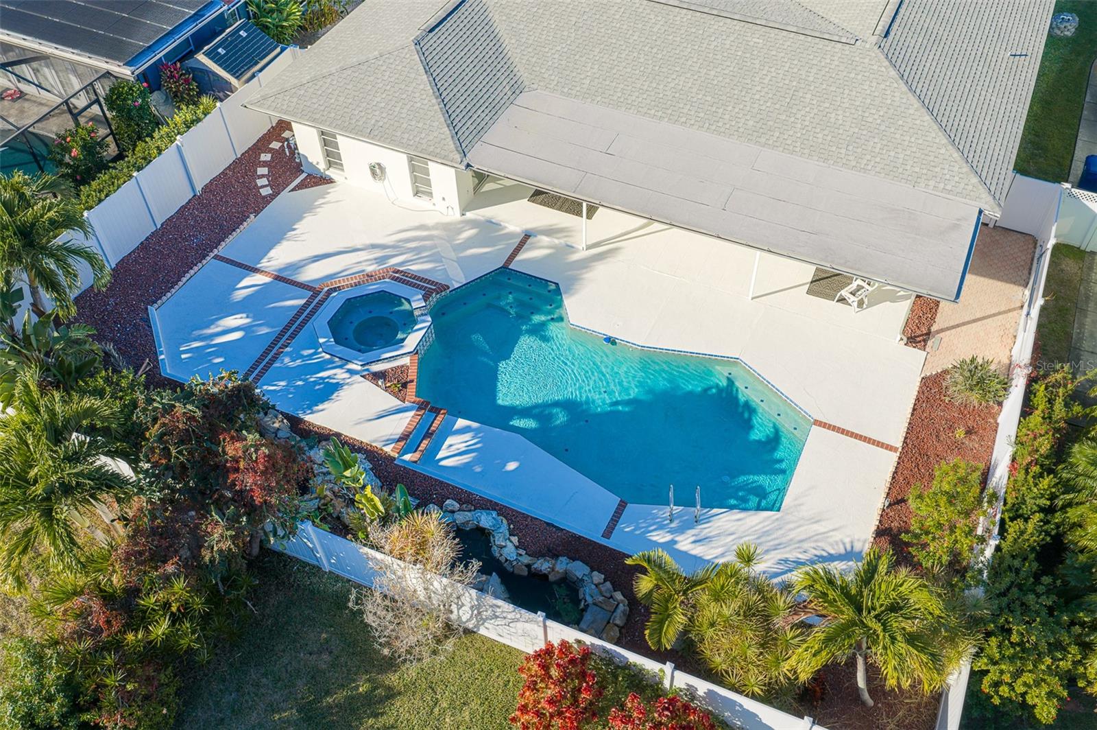 IMPERIAL POINT UNIT 4B - Residential