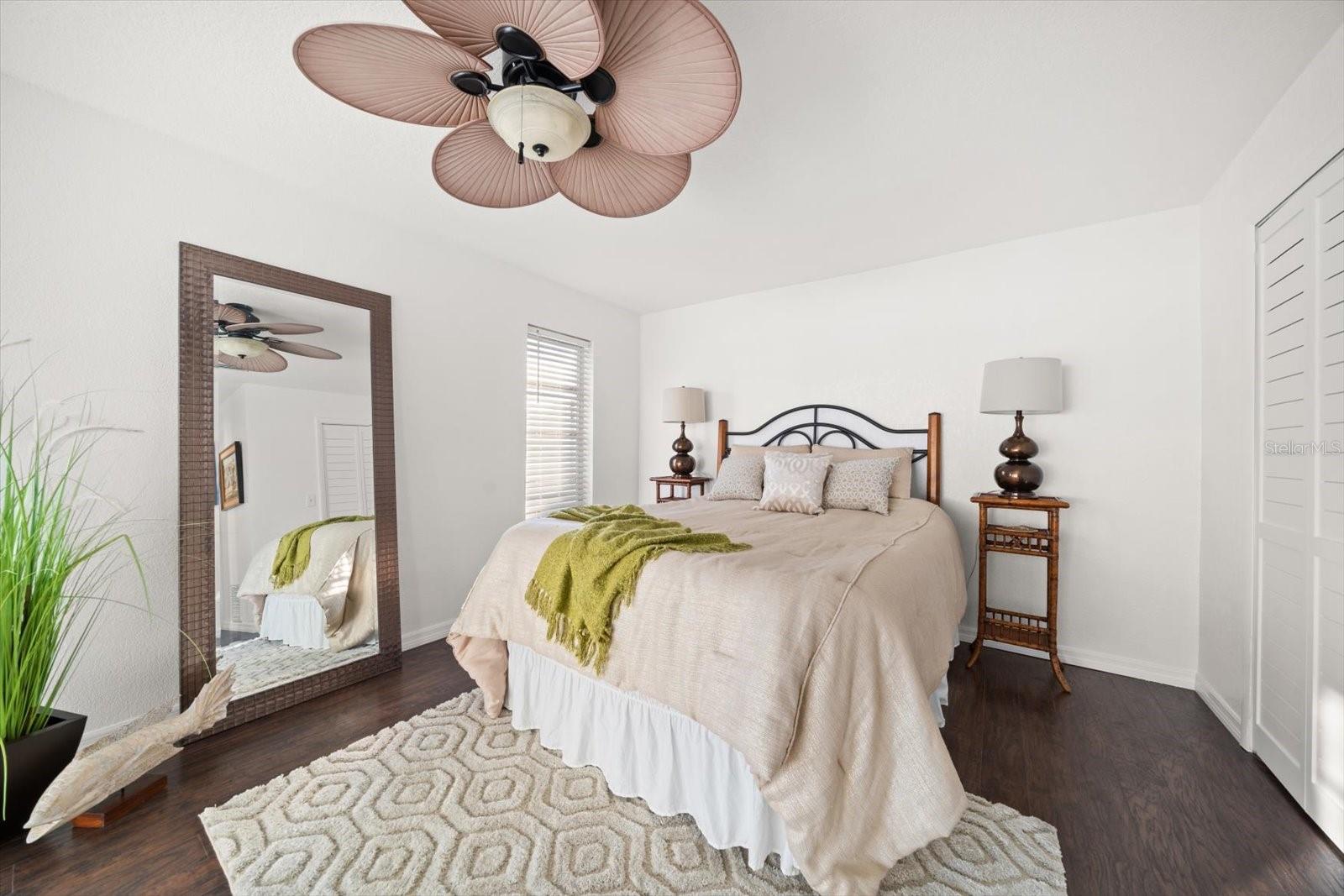 IMPERIAL POINT UNIT 4B - Residential