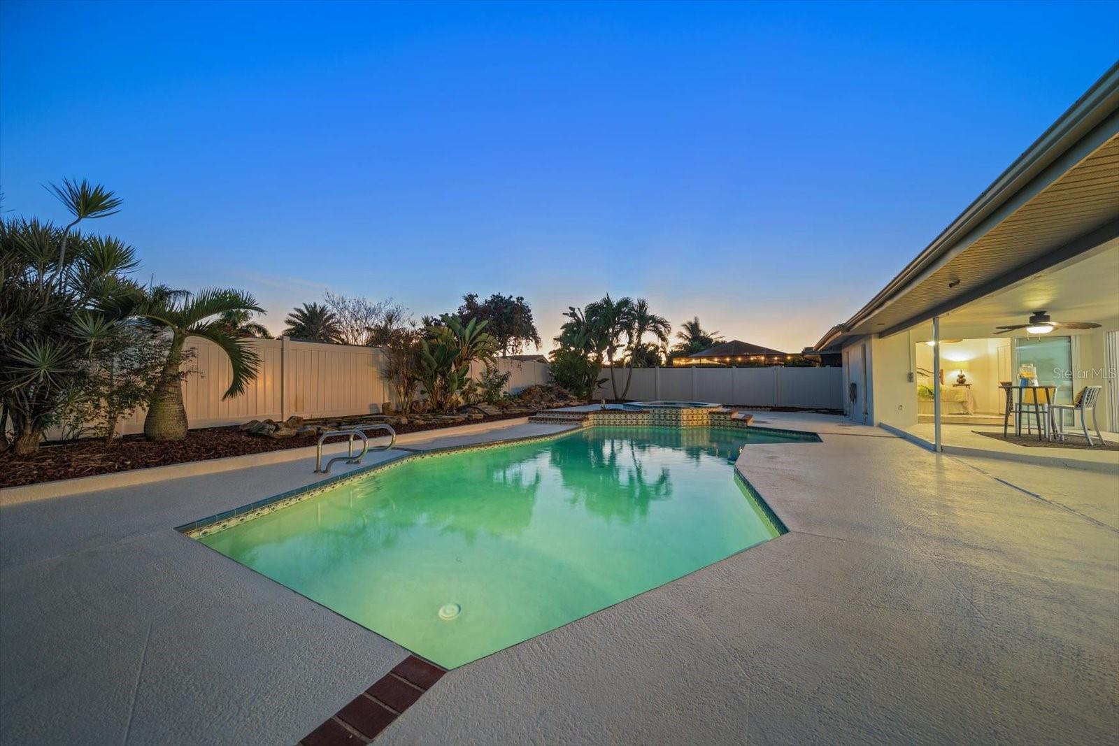 IMPERIAL POINT UNIT 4B - Residential