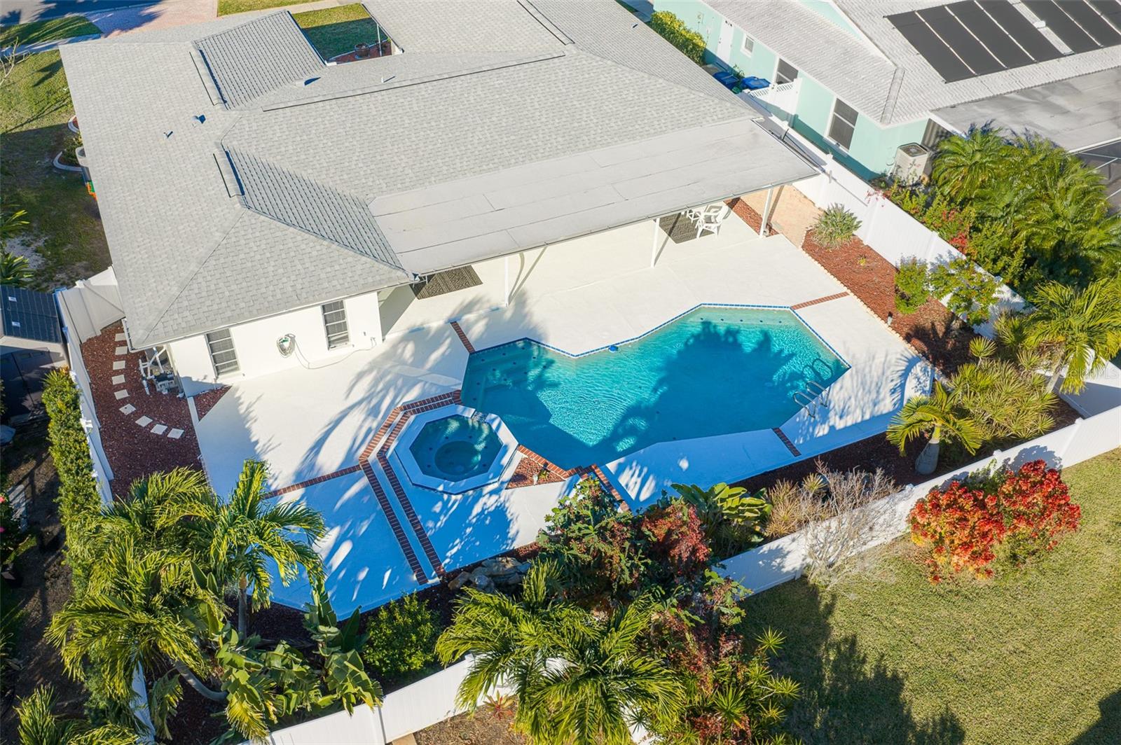 IMPERIAL POINT UNIT 4B - Residential