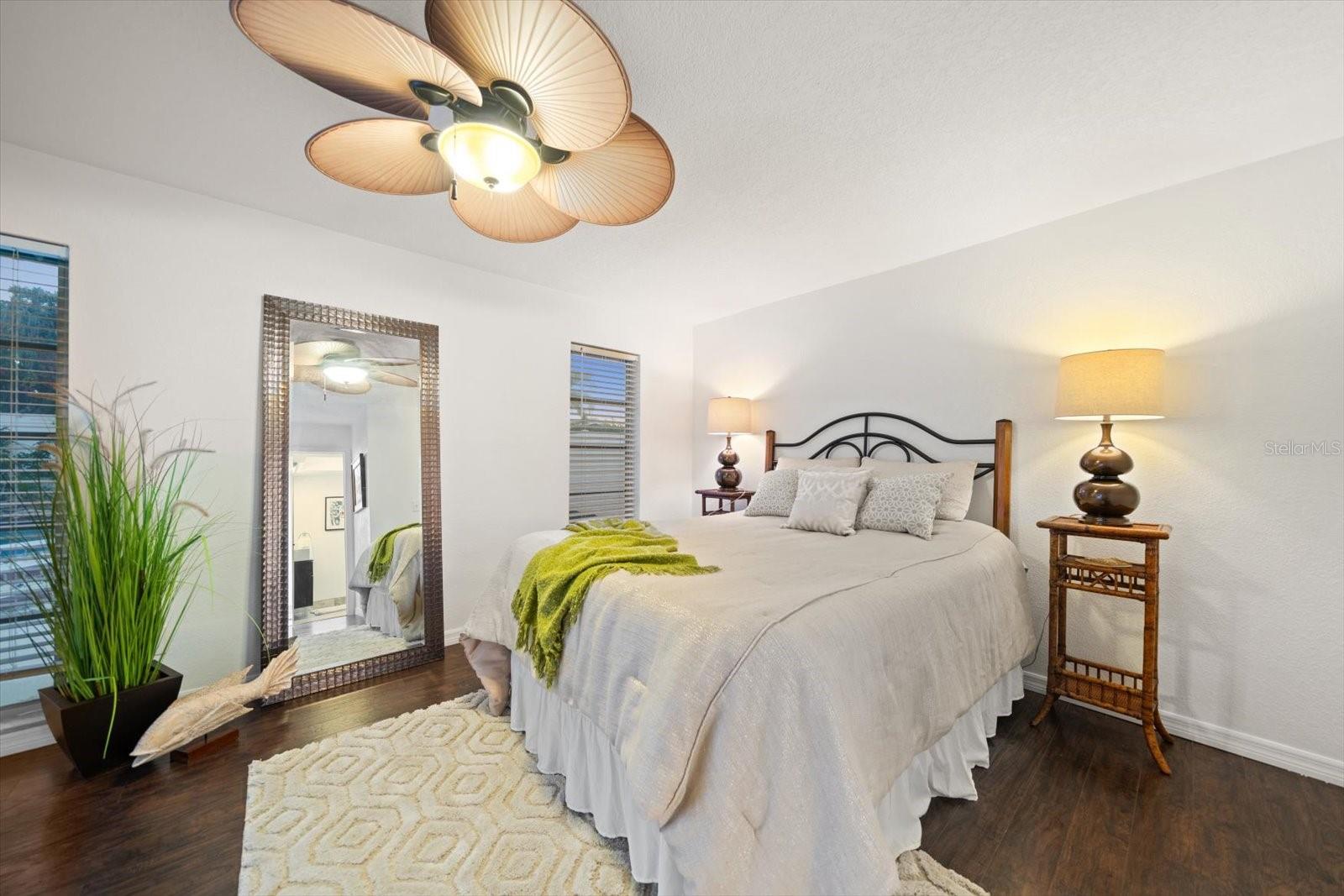 IMPERIAL POINT UNIT 4B - Residential