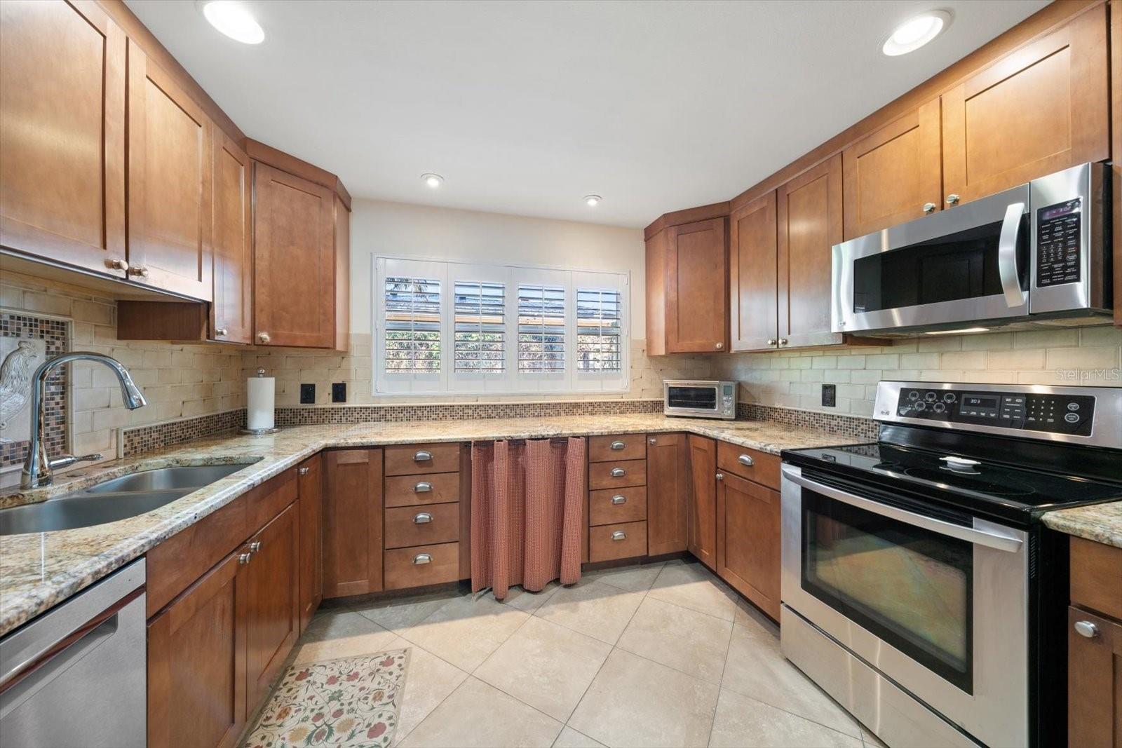 HARBOR BLUFFS SEC 2 UNIT B REP - Residential