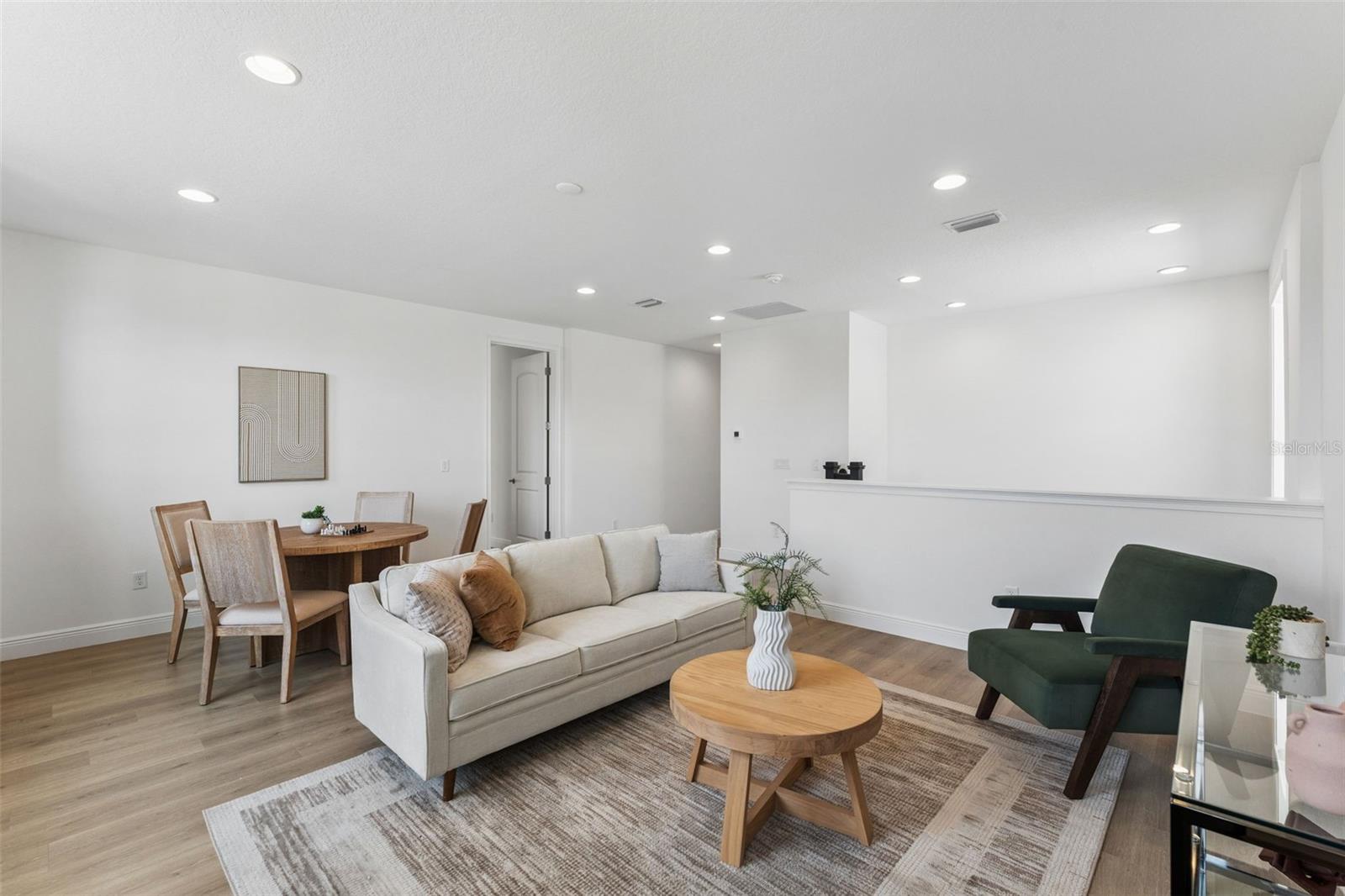 EAGLE CREEK - Residential