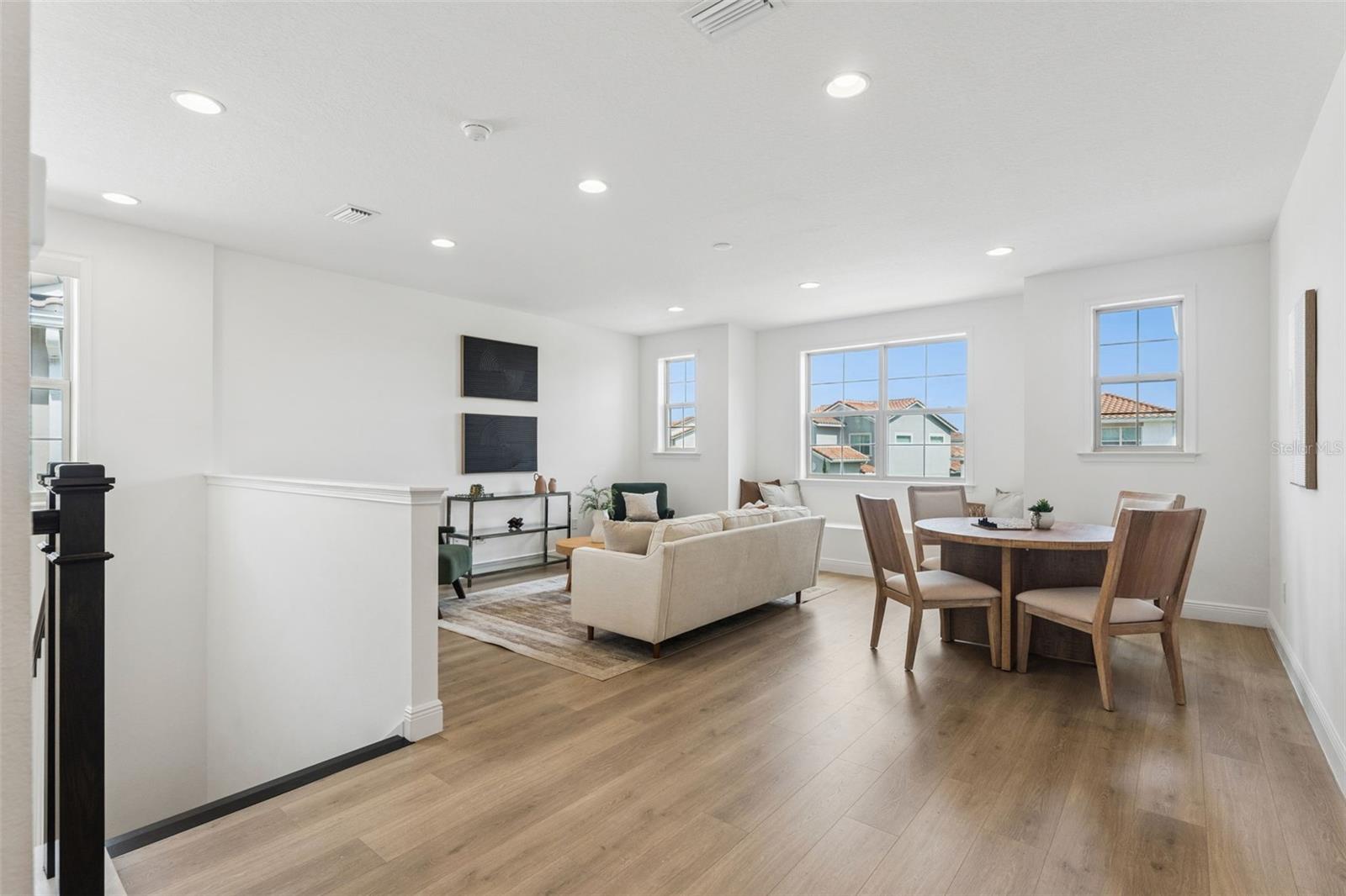 EAGLE CREEK - Residential