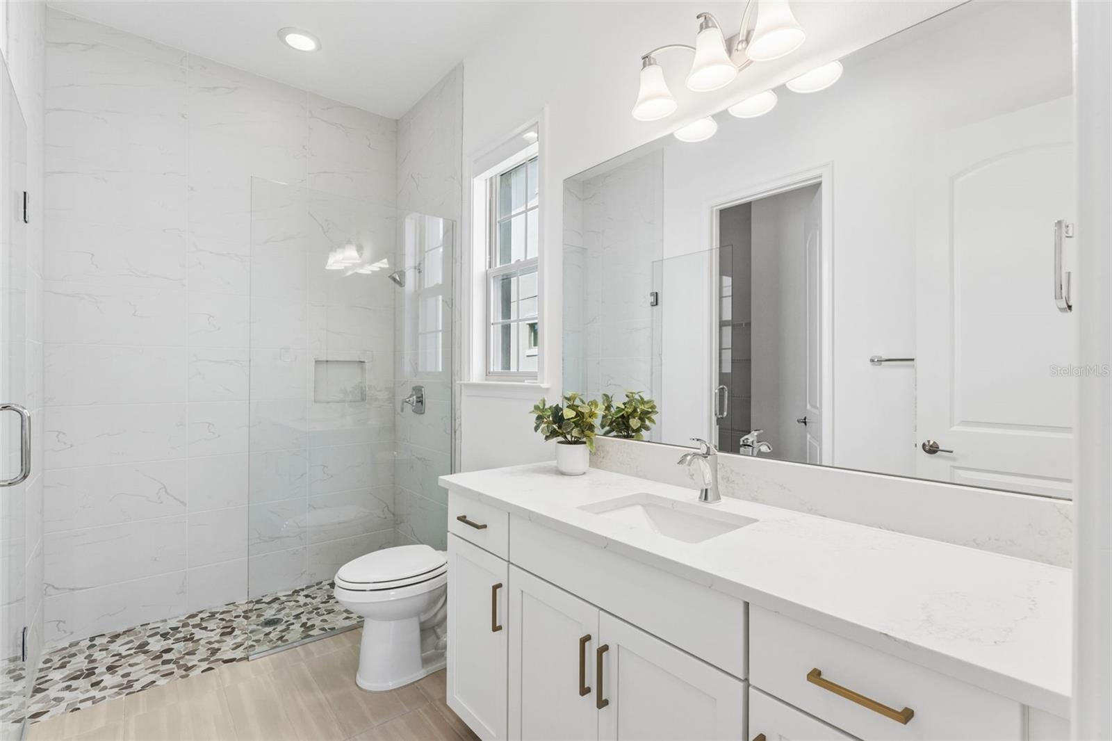 EAGLE CREEK - Residential