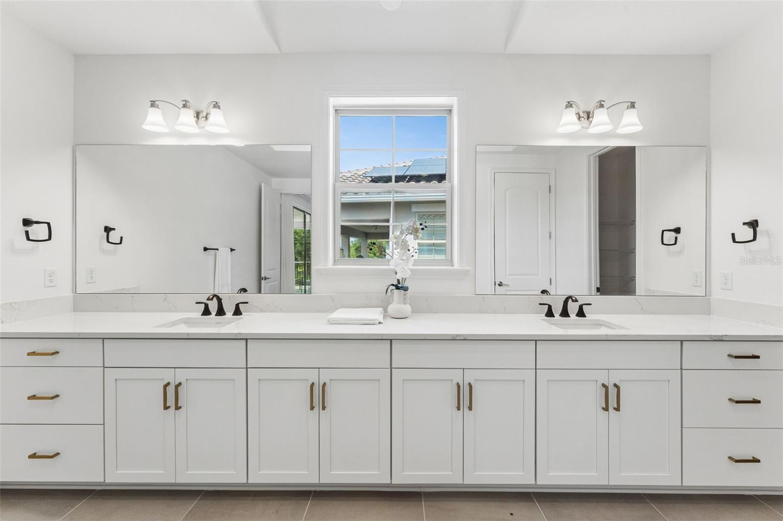 EAGLE CREEK - Residential