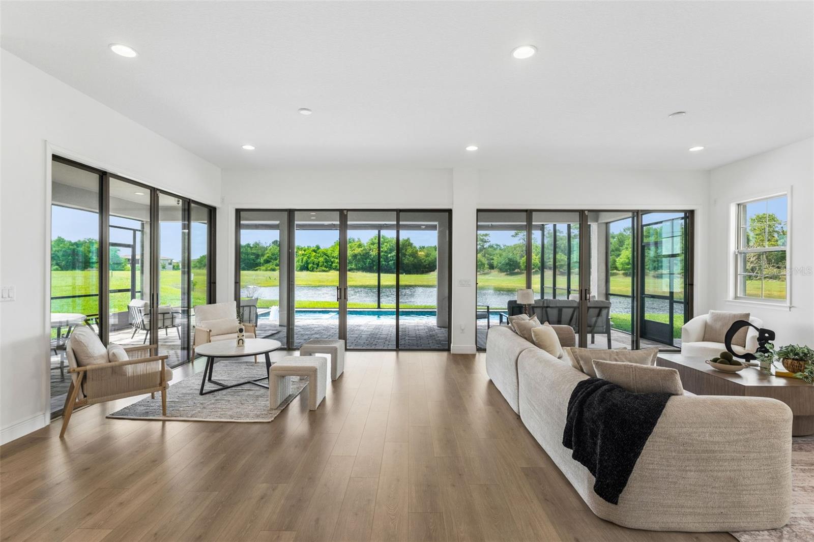 EAGLE CREEK - Residential