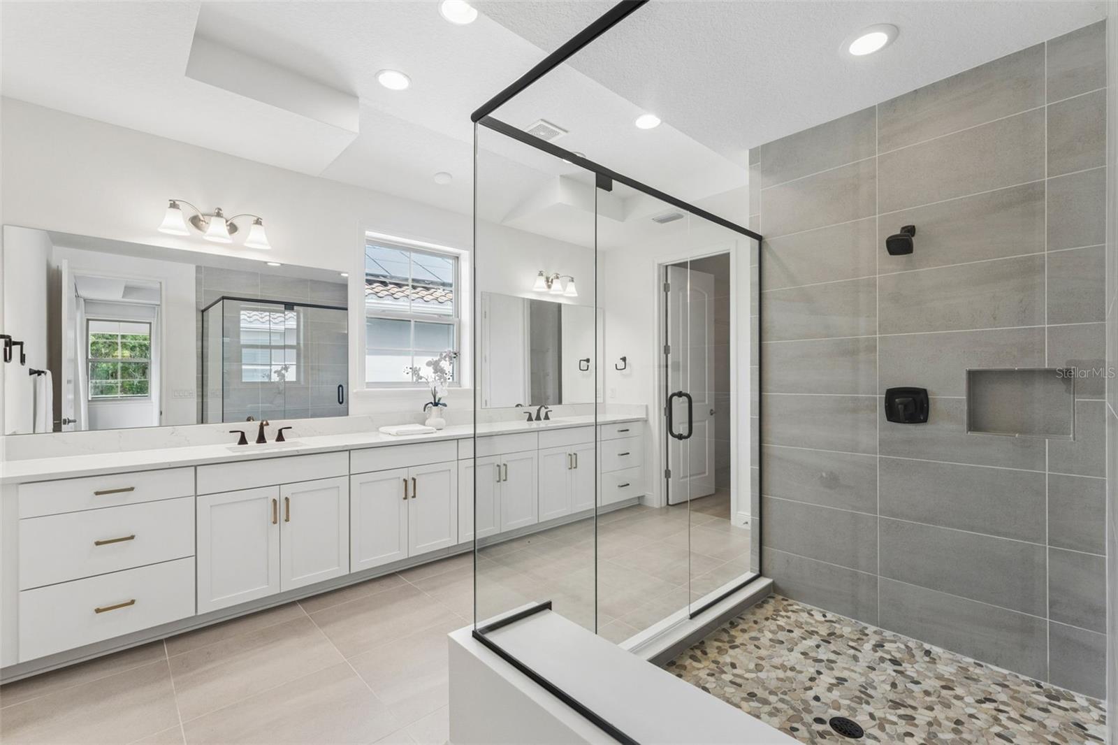 EAGLE CREEK - Residential