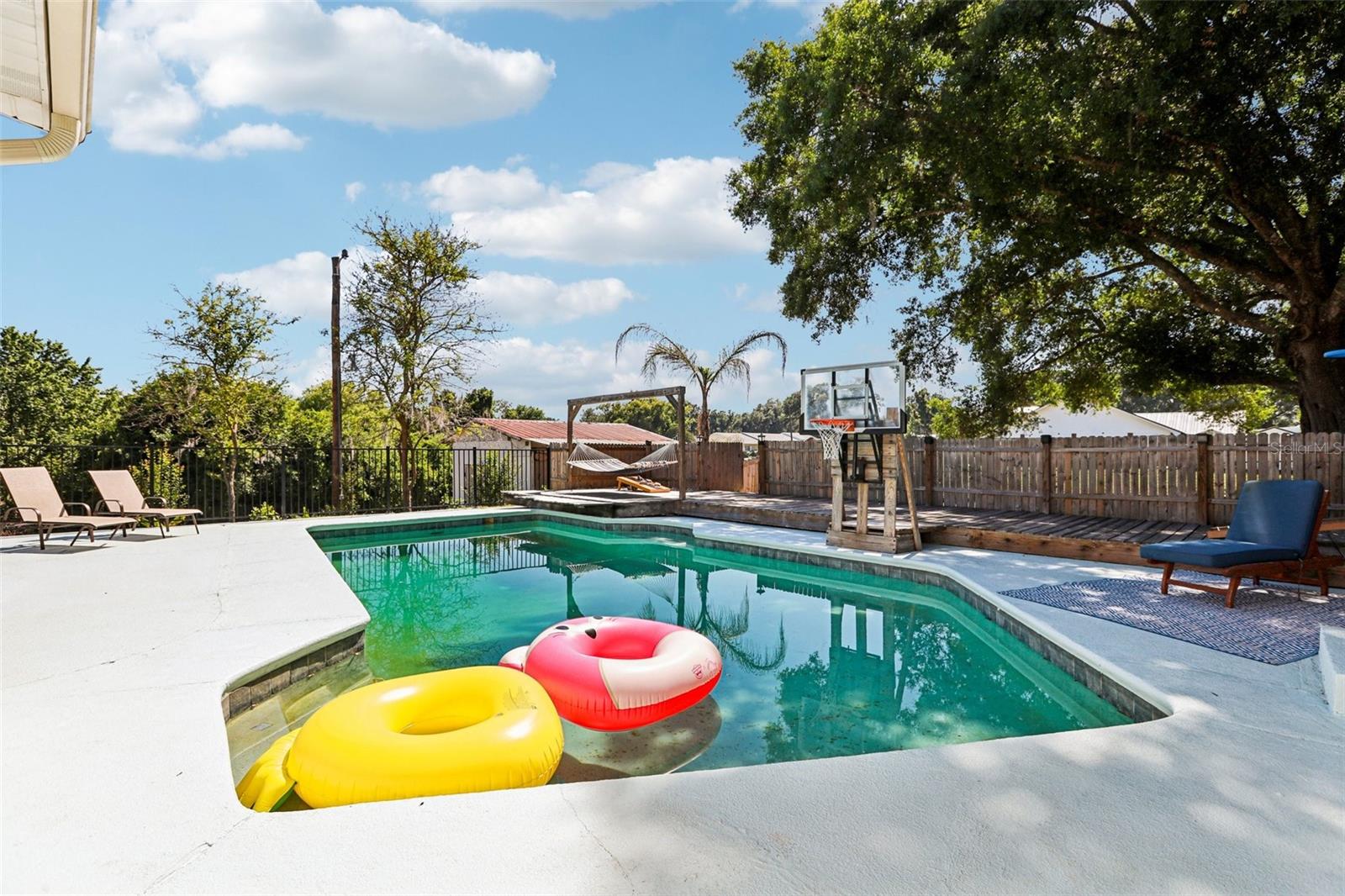 AVALON - Residential