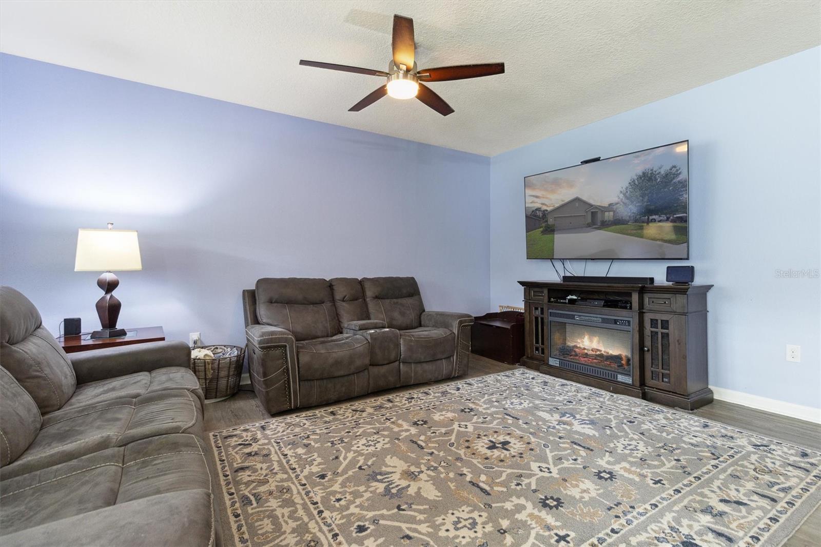 269 MORAY DRIVE SW