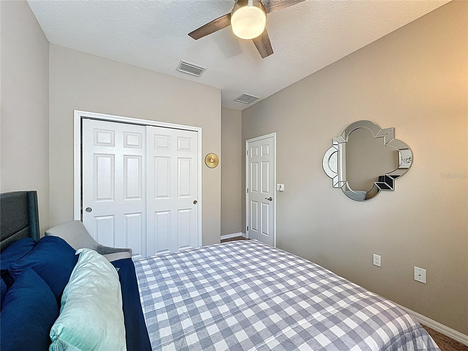 CASCADES OF GROVELAND (TRILOGY) - Residential